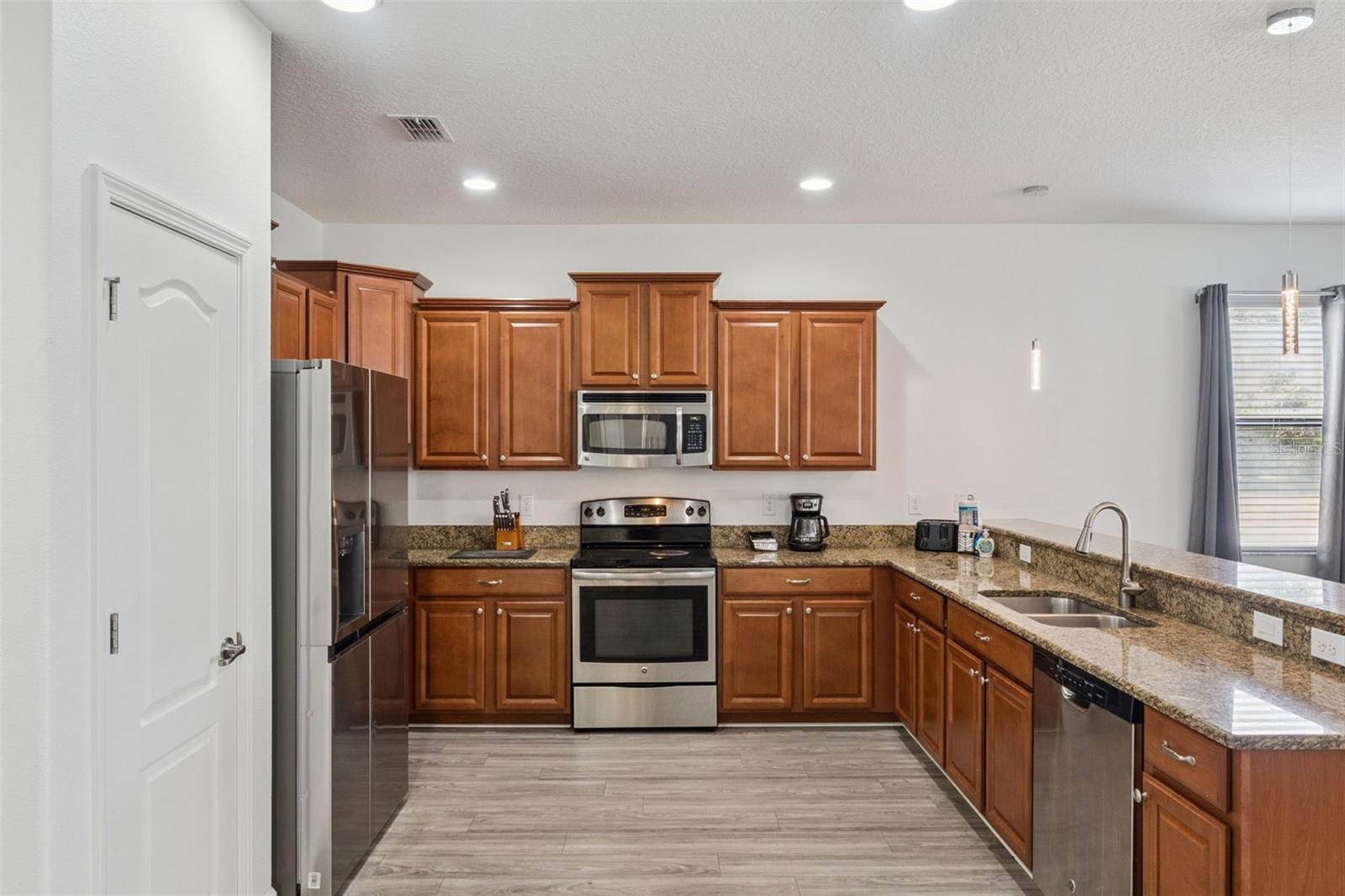 Single Family Residence at 1430 MOON VALLEY DR, DAVENPORT, photo 15 of 84