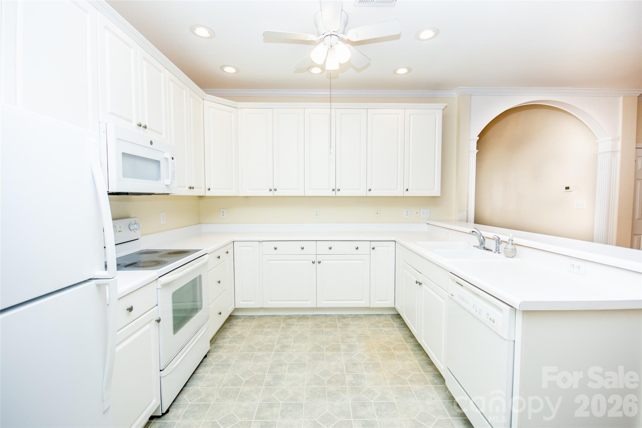 Townhouse at 1365 Royalty Circle, Statesville, photo 15 of 50