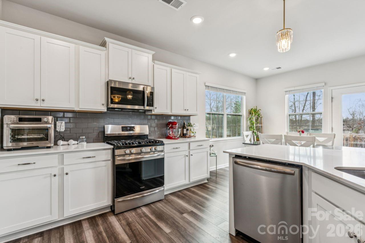 Single Family Residence at 221 Shadowbrook Way, Camden, photo 8 of 30