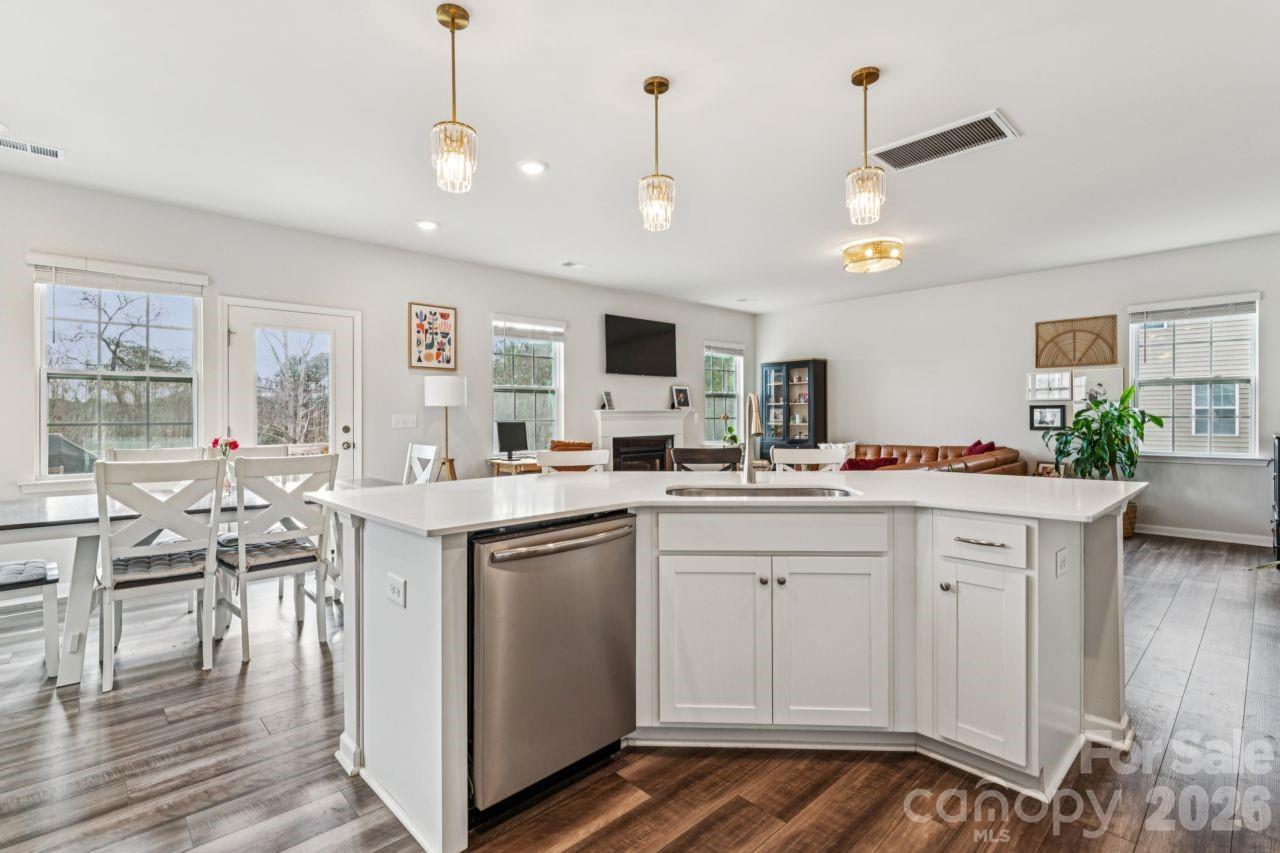 Single Family Residence at 221 Shadowbrook Way, Camden, photo 11 of 30