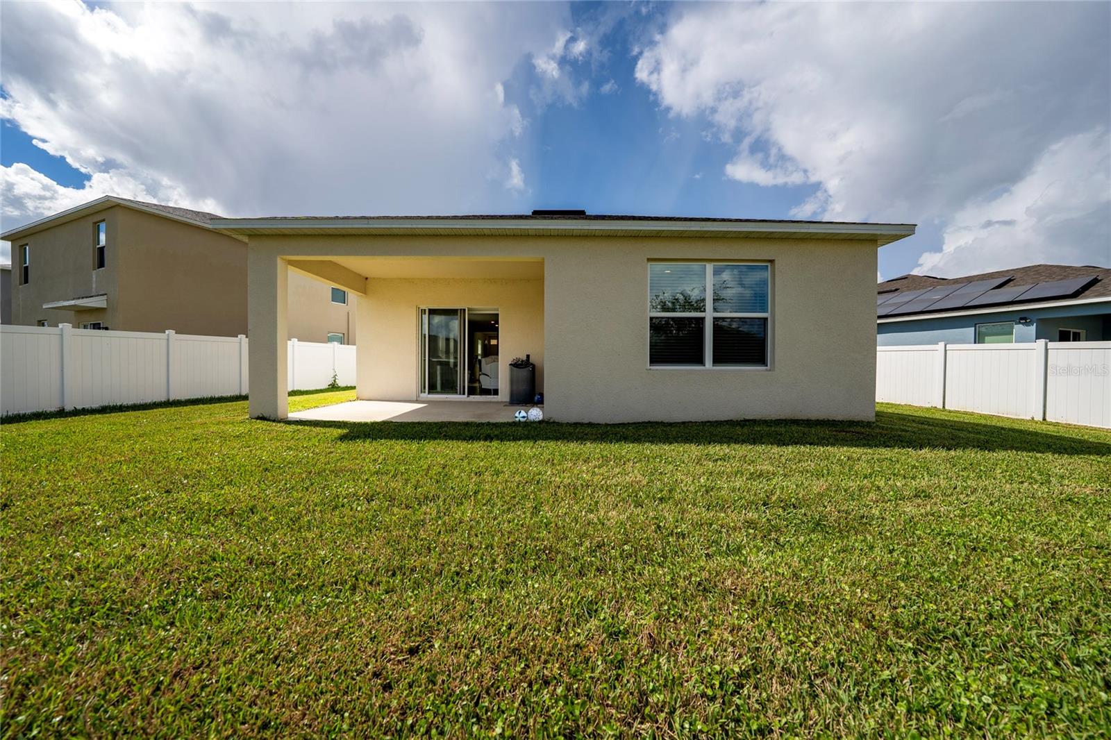 Single Family Residence at 1107 CASCADE DR, DAVENPORT, photo 16 of 21