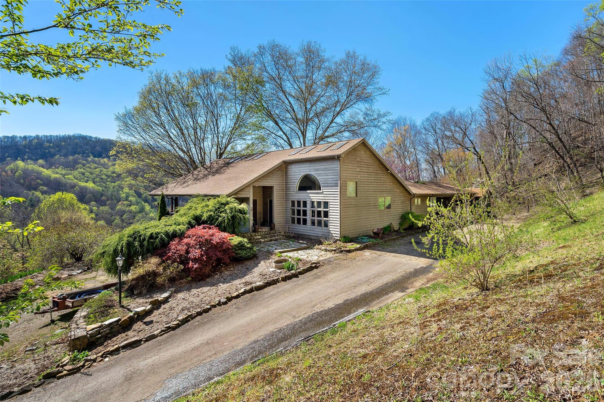 Single Family Residence at 311 Pisgah Mine Road, Burnsville, photo 4 of 48