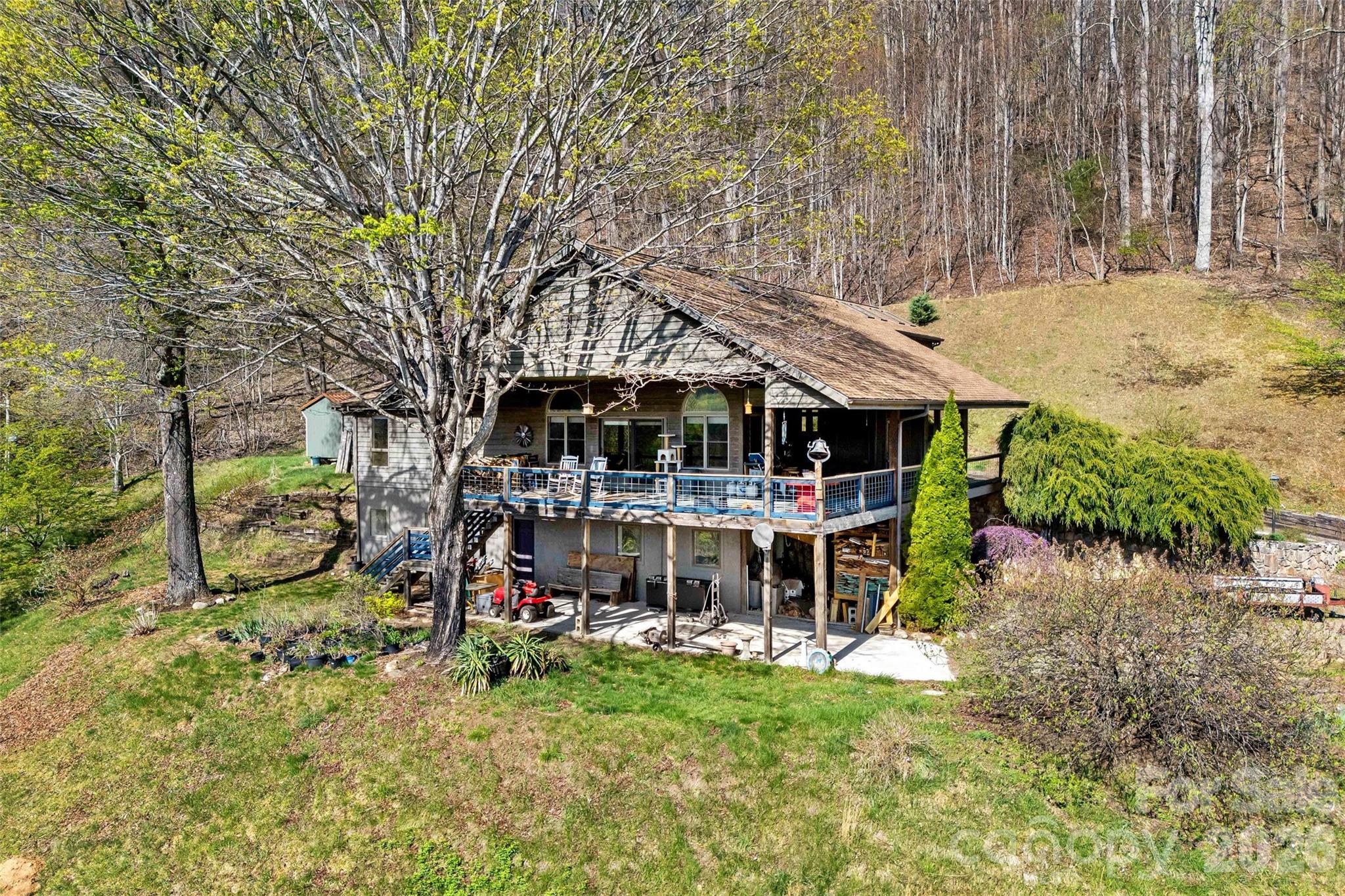 Single Family Residence at 311 Pisgah Mine Road, Burnsville, photo 7 of 48
