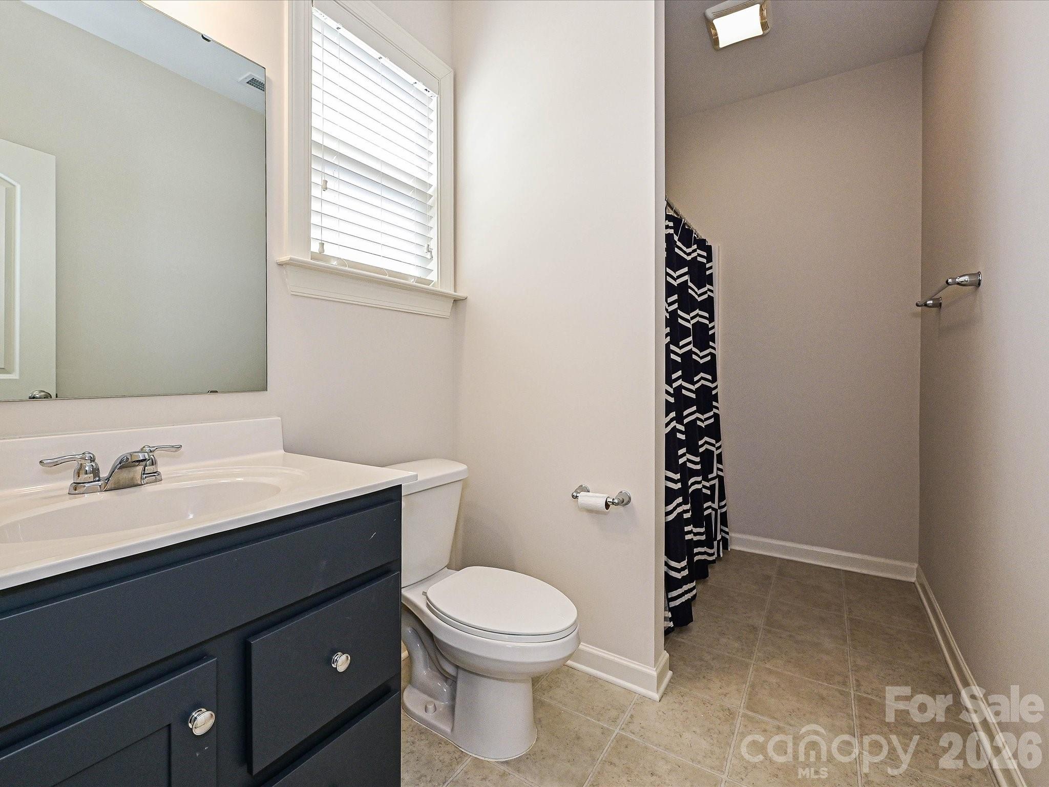 Full bath with shower/tub combo - 2004 Rockbrook Lane, Belmont