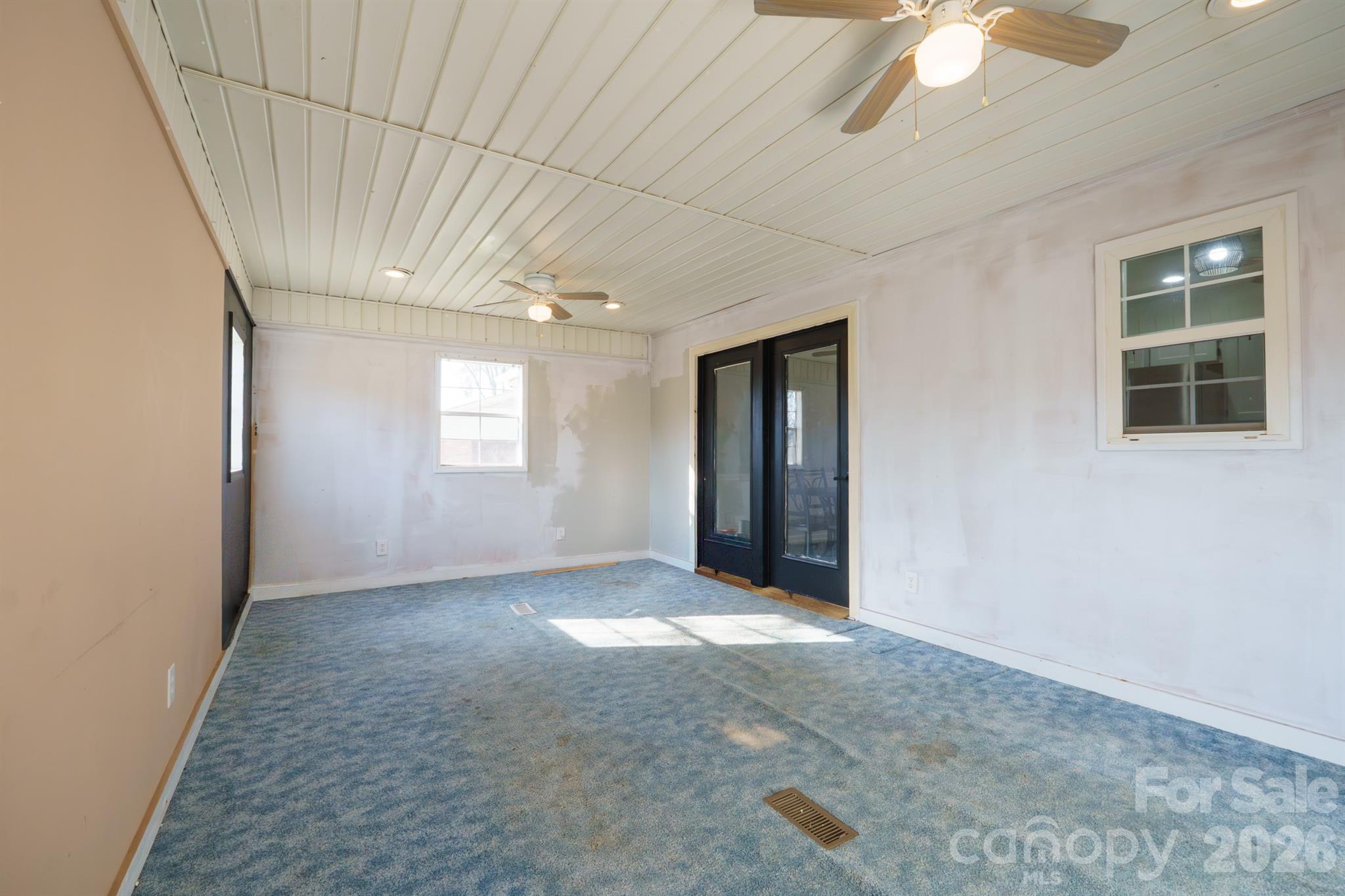Single Family Residence at 151 Monte Vista Road, Statesville, photo 2 of 24