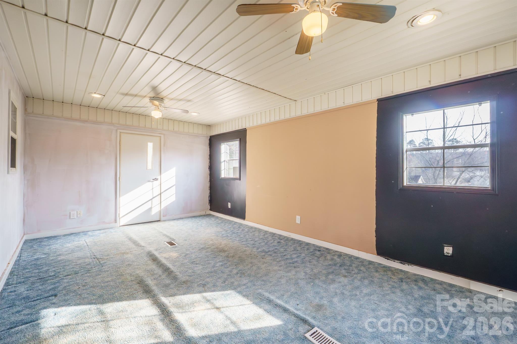 Single Family Residence at 151 Monte Vista Road, Statesville, photo 3 of 24