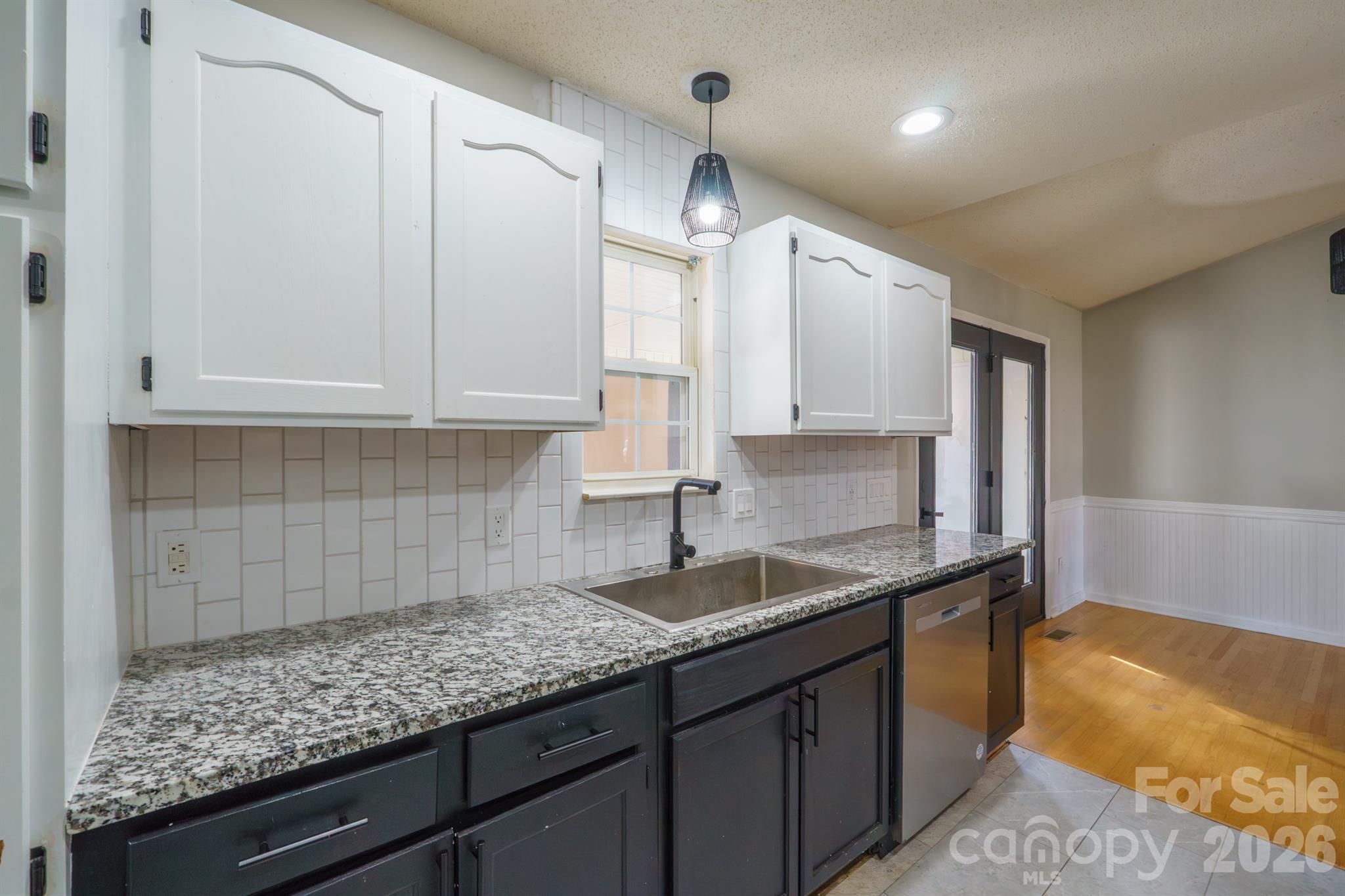 Single Family Residence at 151 Monte Vista Road, Statesville, photo 4 of 24