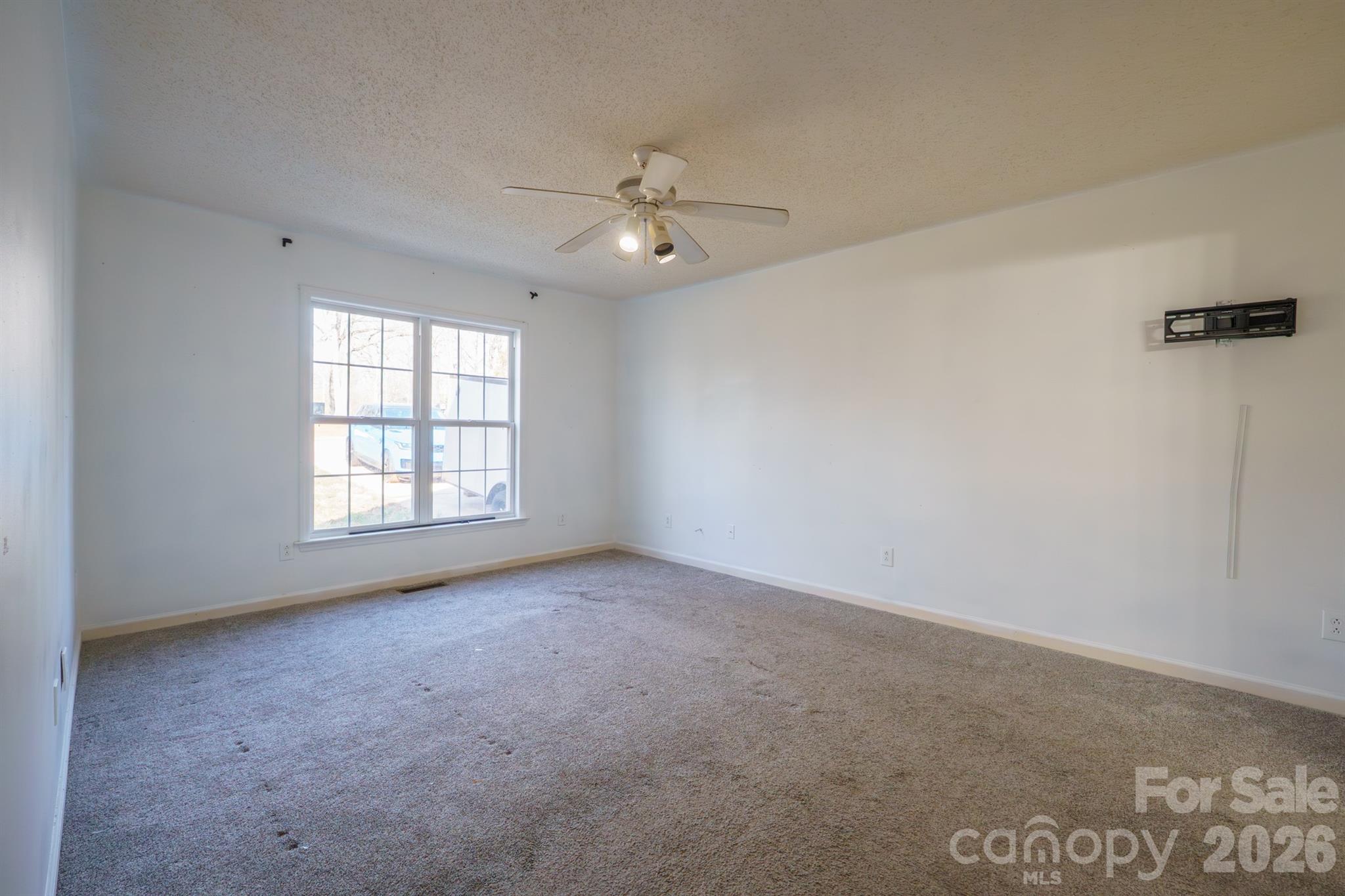 Single Family Residence at 151 Monte Vista Road, Statesville, photo 18 of 24