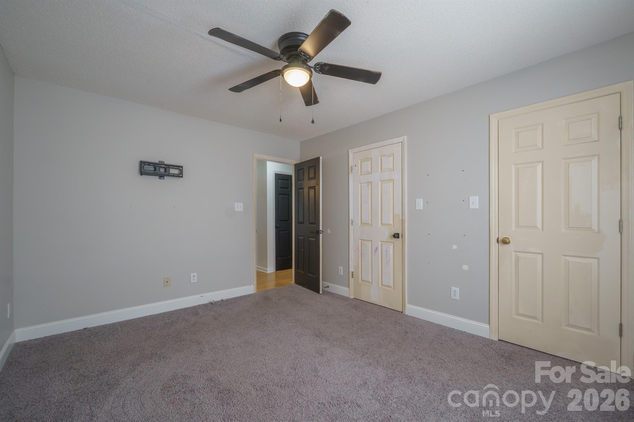 Single Family Residence at 151 Monte Vista Road, Statesville, photo 19 of 24