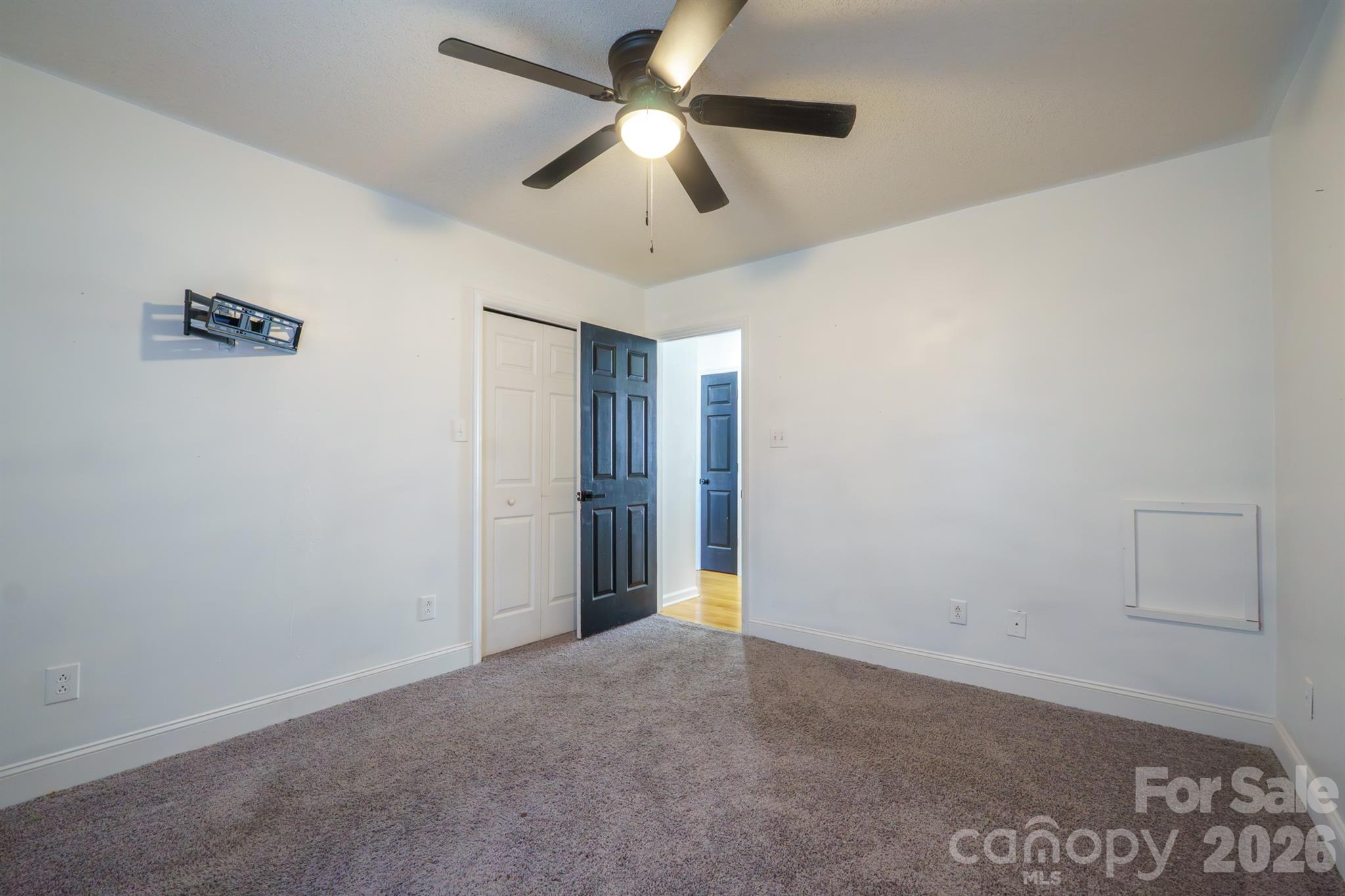 Single Family Residence at 151 Monte Vista Road, Statesville, photo 22 of 24