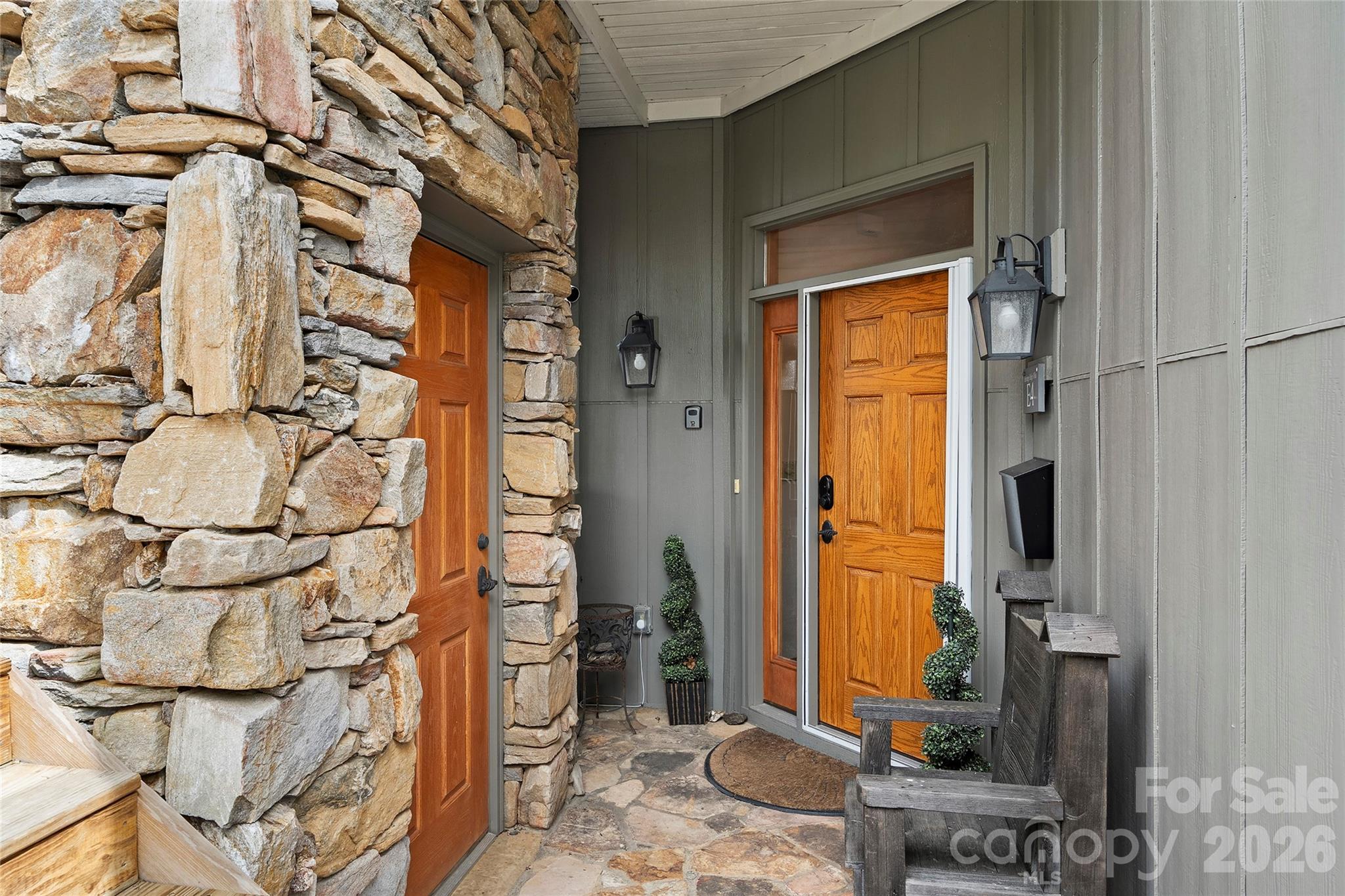 Condominium at 121 Stoney Falls Loop, Burnsville, photo 6 of 41