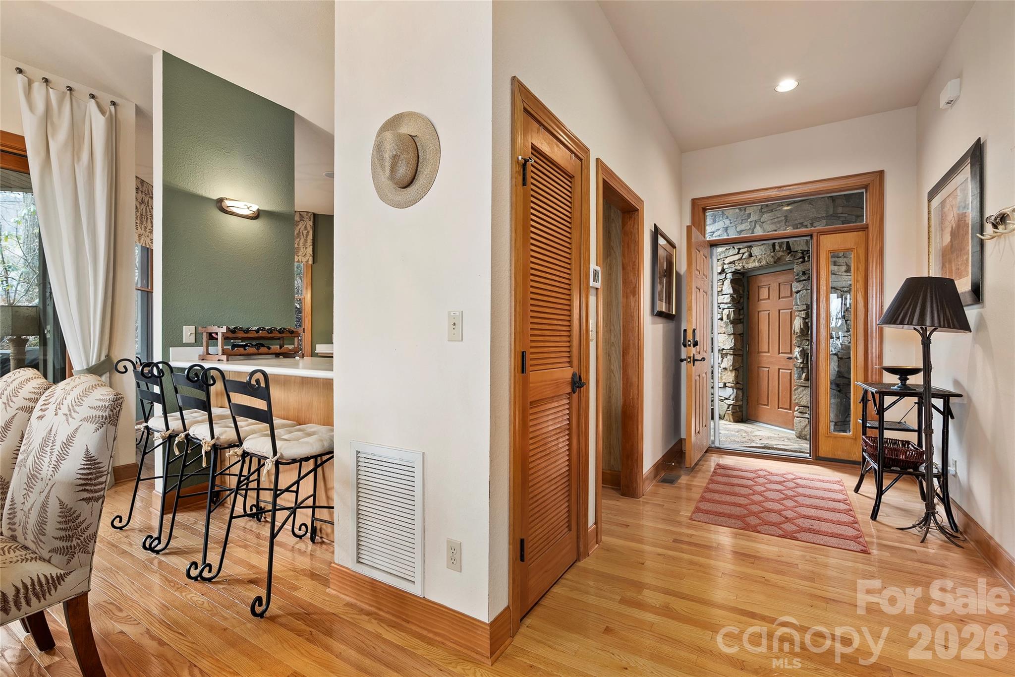 Condominium at 121 Stoney Falls Loop, Burnsville, photo 7 of 41