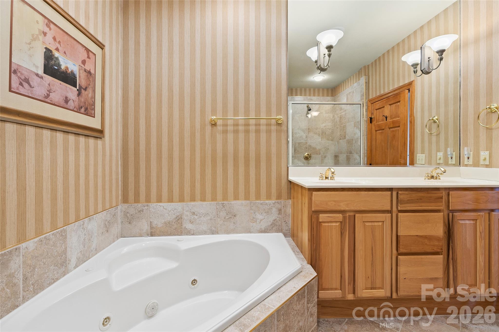 Condominium at 121 Stoney Falls Loop, Burnsville, photo 22 of 41