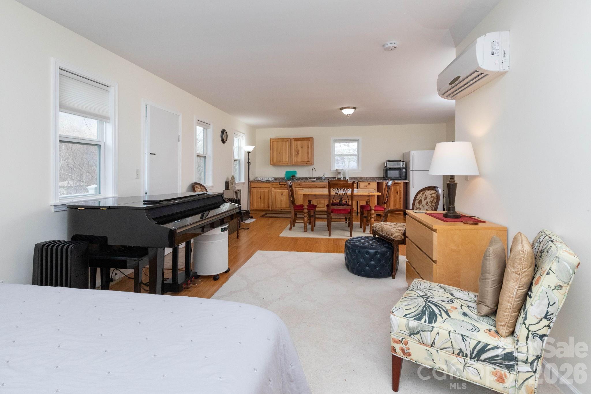 Triplex at 14 Lila Lane, Clyde, photo 14 of 32