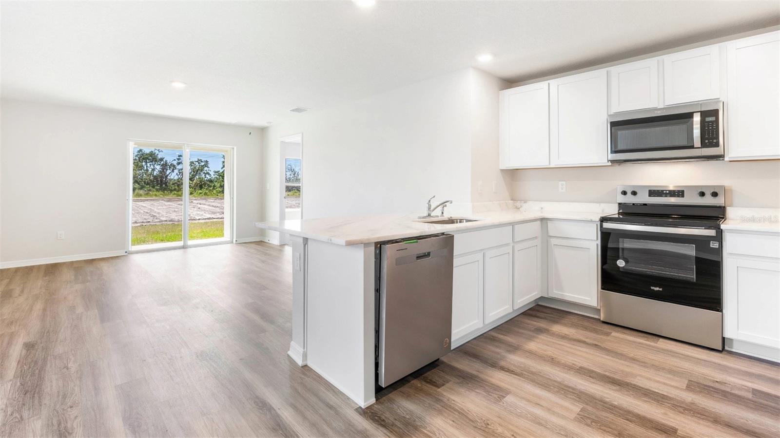 Single Family Residence at 9987 MORNING MEADOWLARK TRL, PARRISH, photo 9 of 38