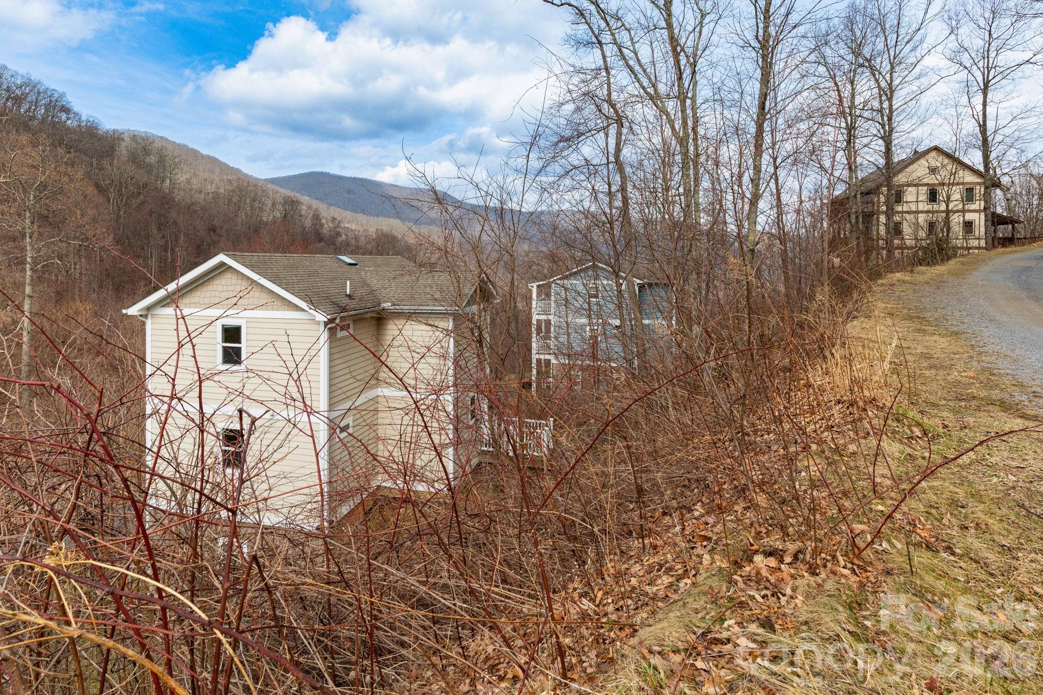 Condominium at 14 Lila Lane, Clyde, photo 24 of 32