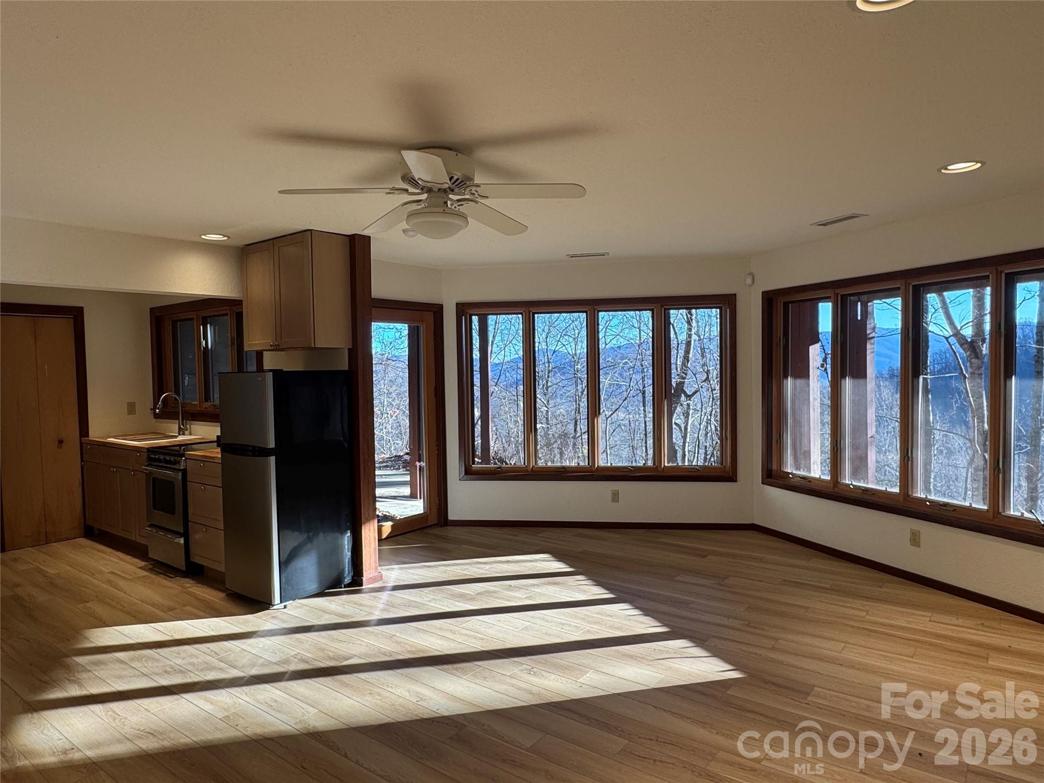 Single Family Residence at 7 Winding Poplar Road, Black Mountain, photo 34 of 48