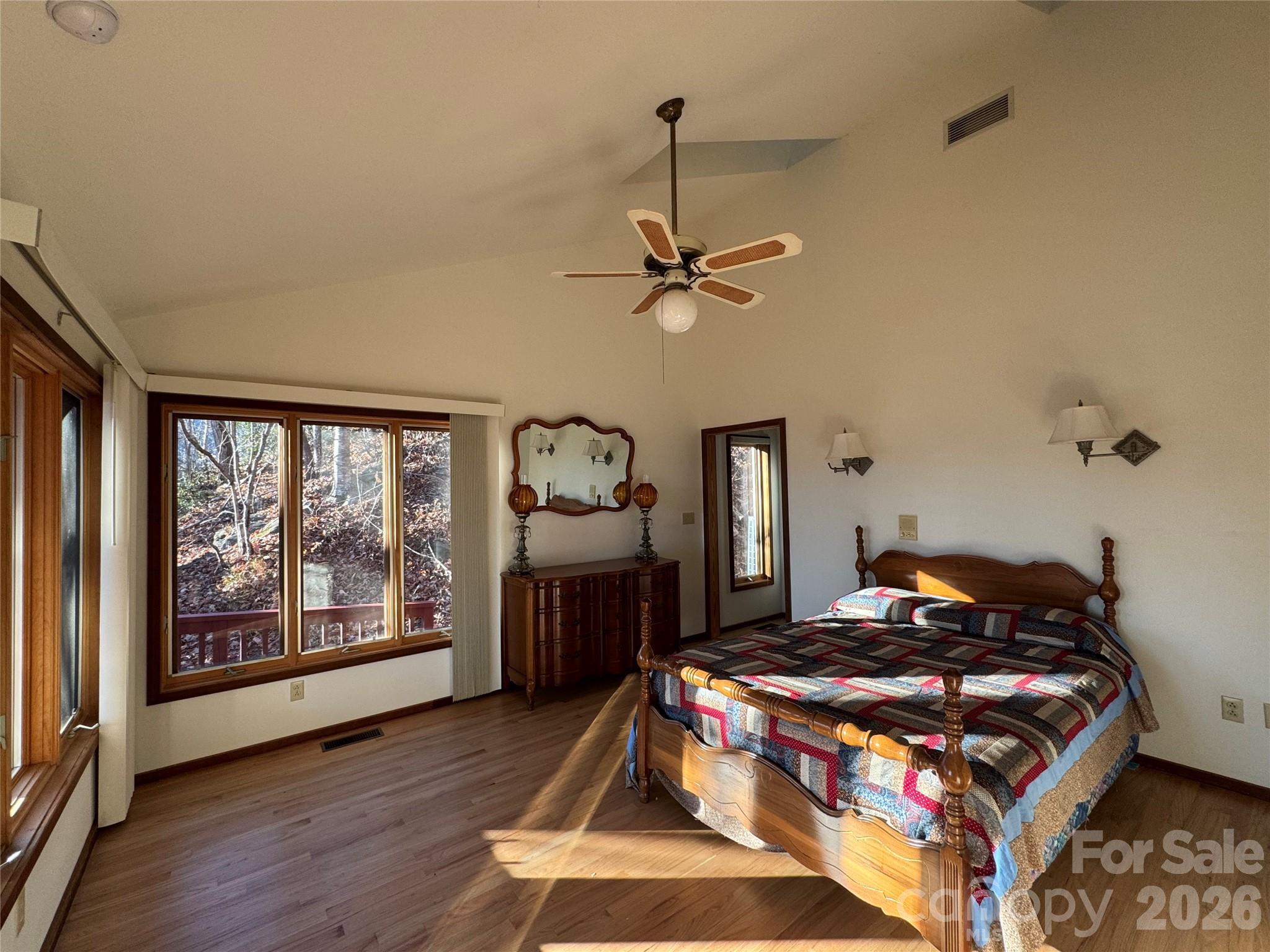 Single Family Residence at 7 Winding Poplar Road, Black Mountain, photo 19 of 48