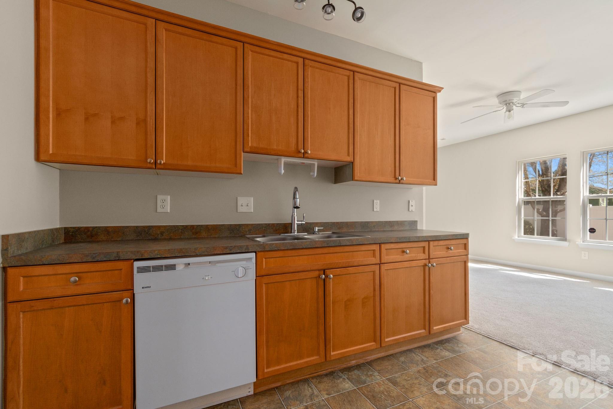 Townhouse at 4140 Kenton Glenn Court NW, Concord, photo 8 of 26