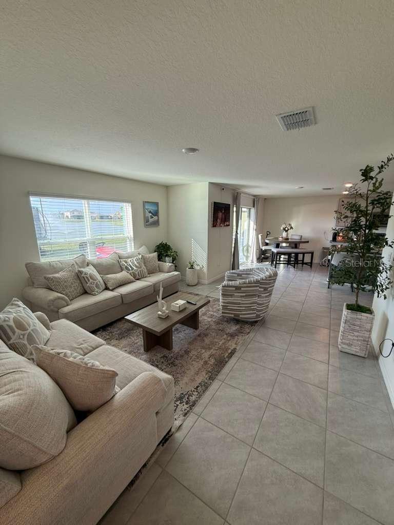 Single Family Residence at 10662 CHIPPEWA DR, PARRISH, photo 4 of 32