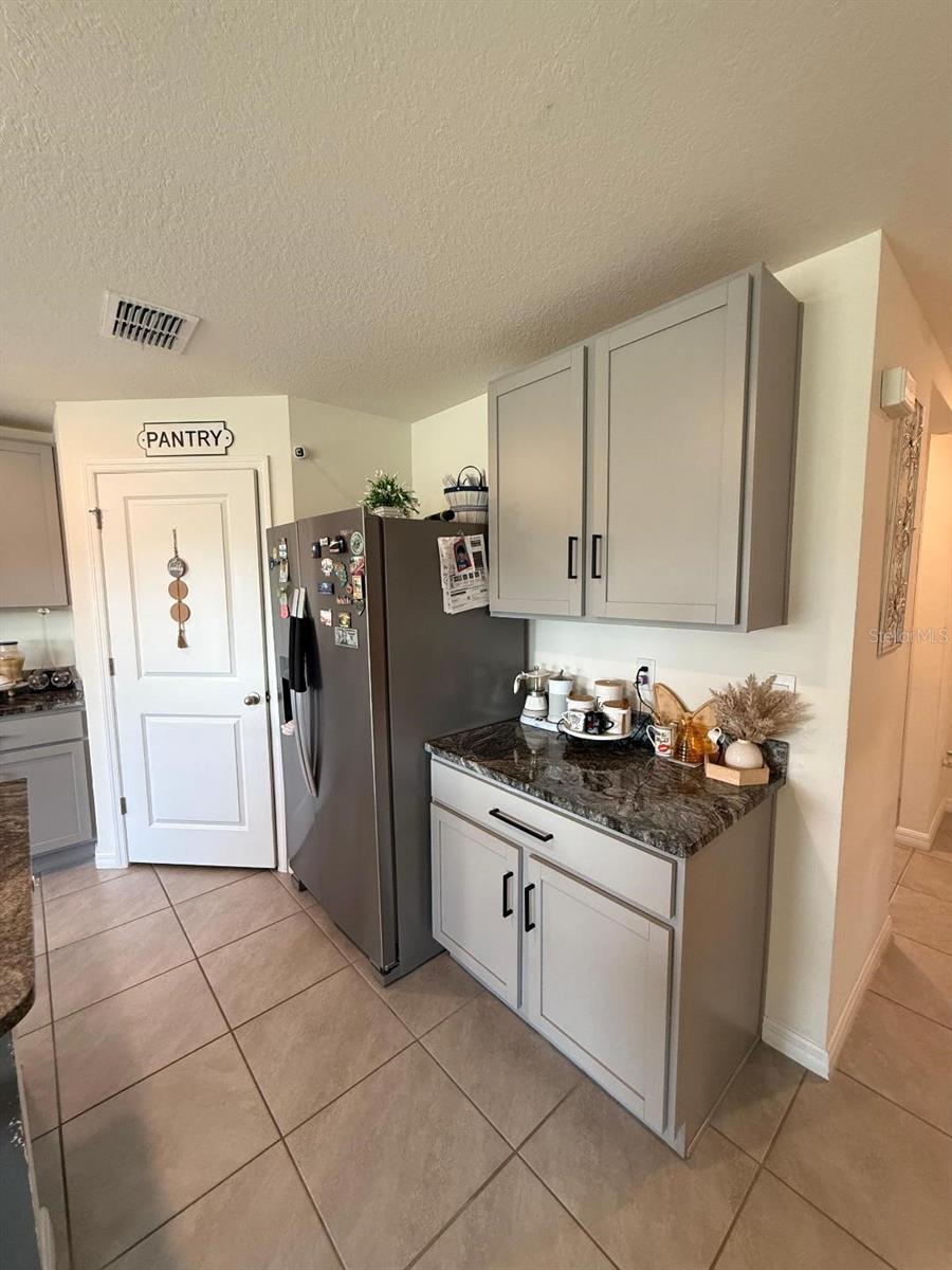 Single Family Residence at 10662 CHIPPEWA DR, PARRISH, photo 11 of 32