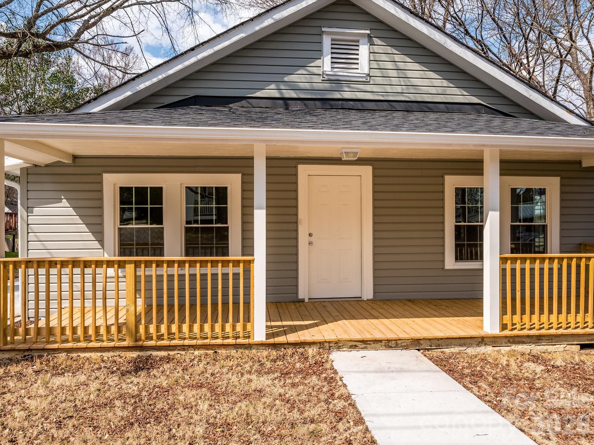 Single Family Residence at 156 Hartsell School Road SW, Concord, photo 2 of 28