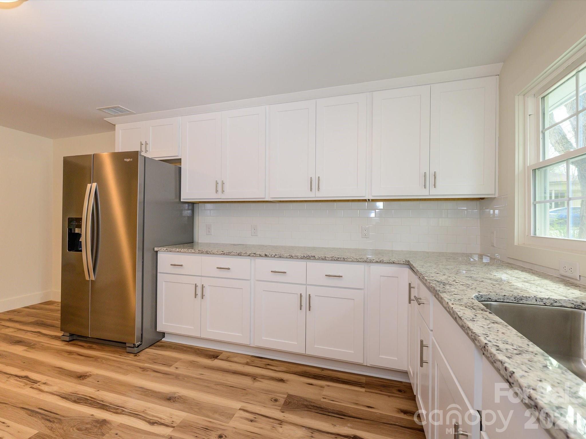 Single Family Residence at 156 Hartsell School Road SW, Concord, photo 13 of 28