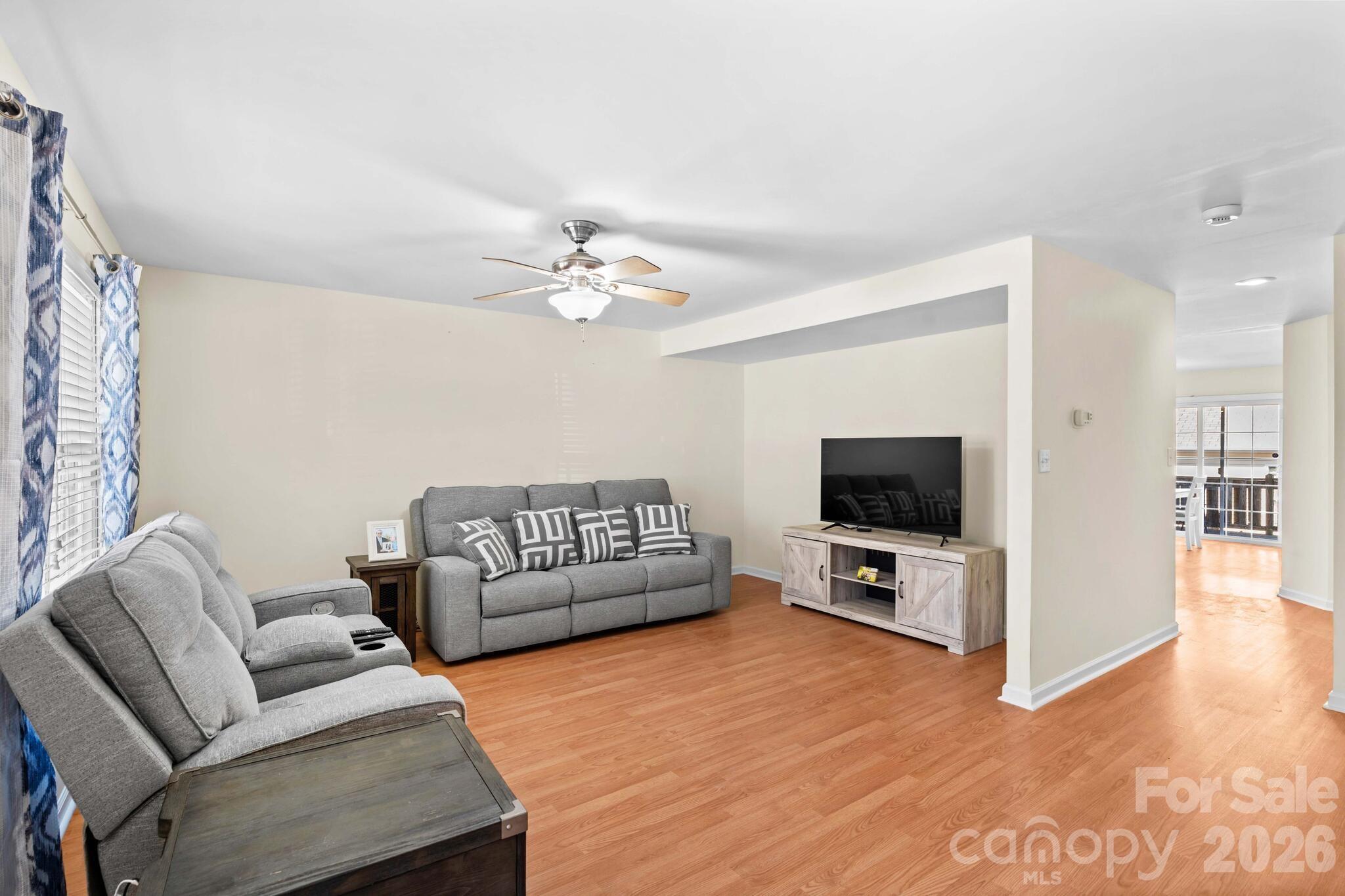 Single Family Residence at 219 19th Avenue SE, Hickory, photo 9 of 43