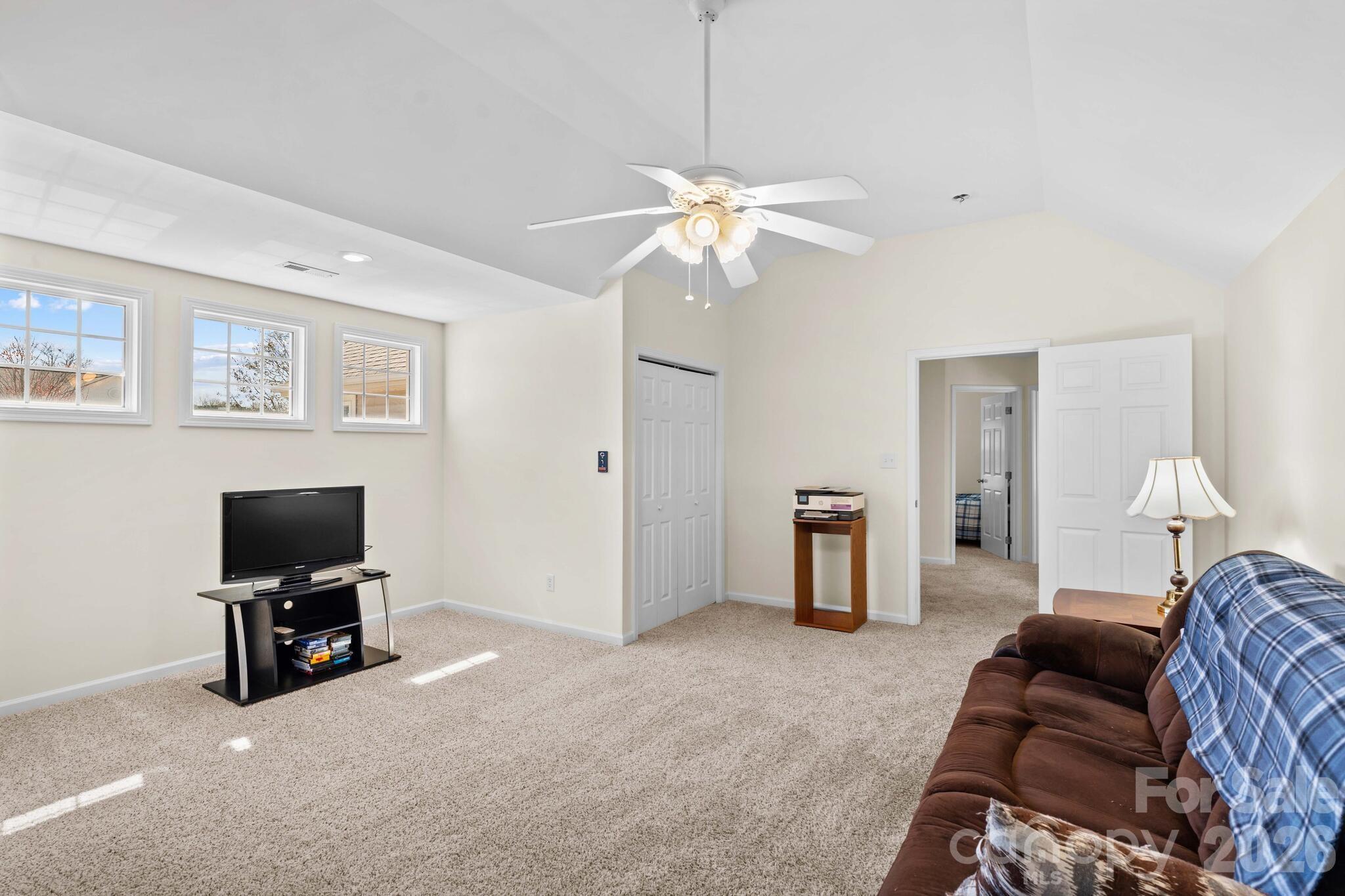 Single Family Residence at 219 19th Avenue SE, Hickory, photo 35 of 43
