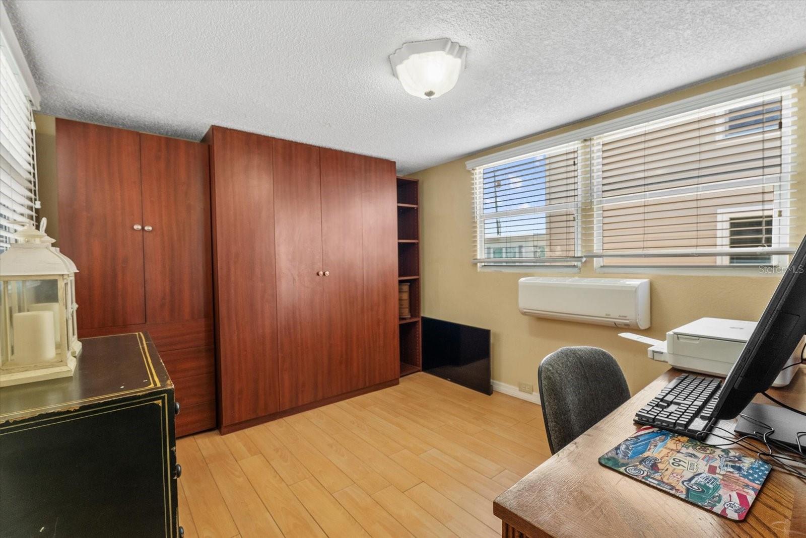 Mobile Home at 33 N STARBOARD DR, VENICE, photo 27 of 34