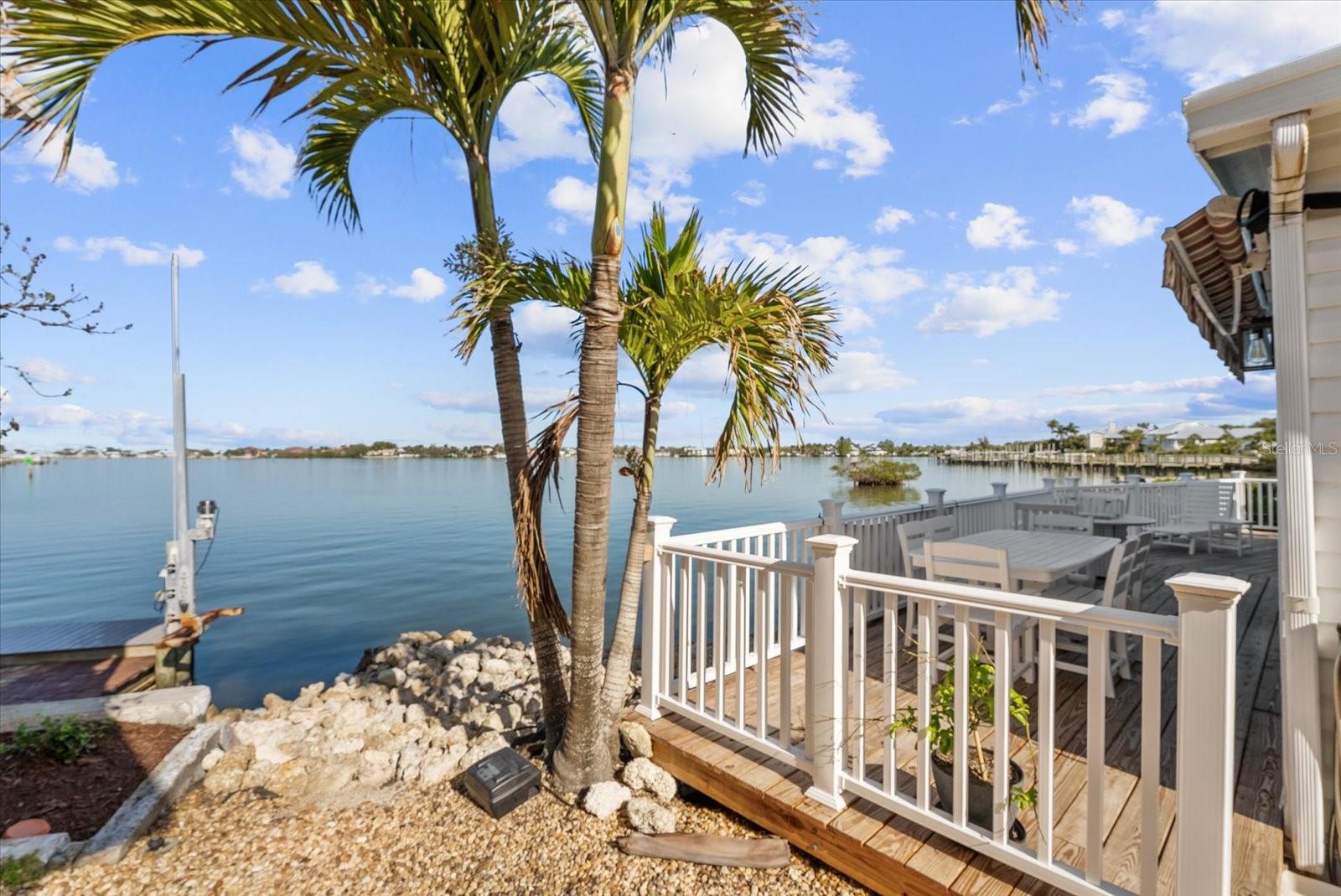 Mobile Home at 33 N STARBOARD DR, VENICE, photo 31 of 34