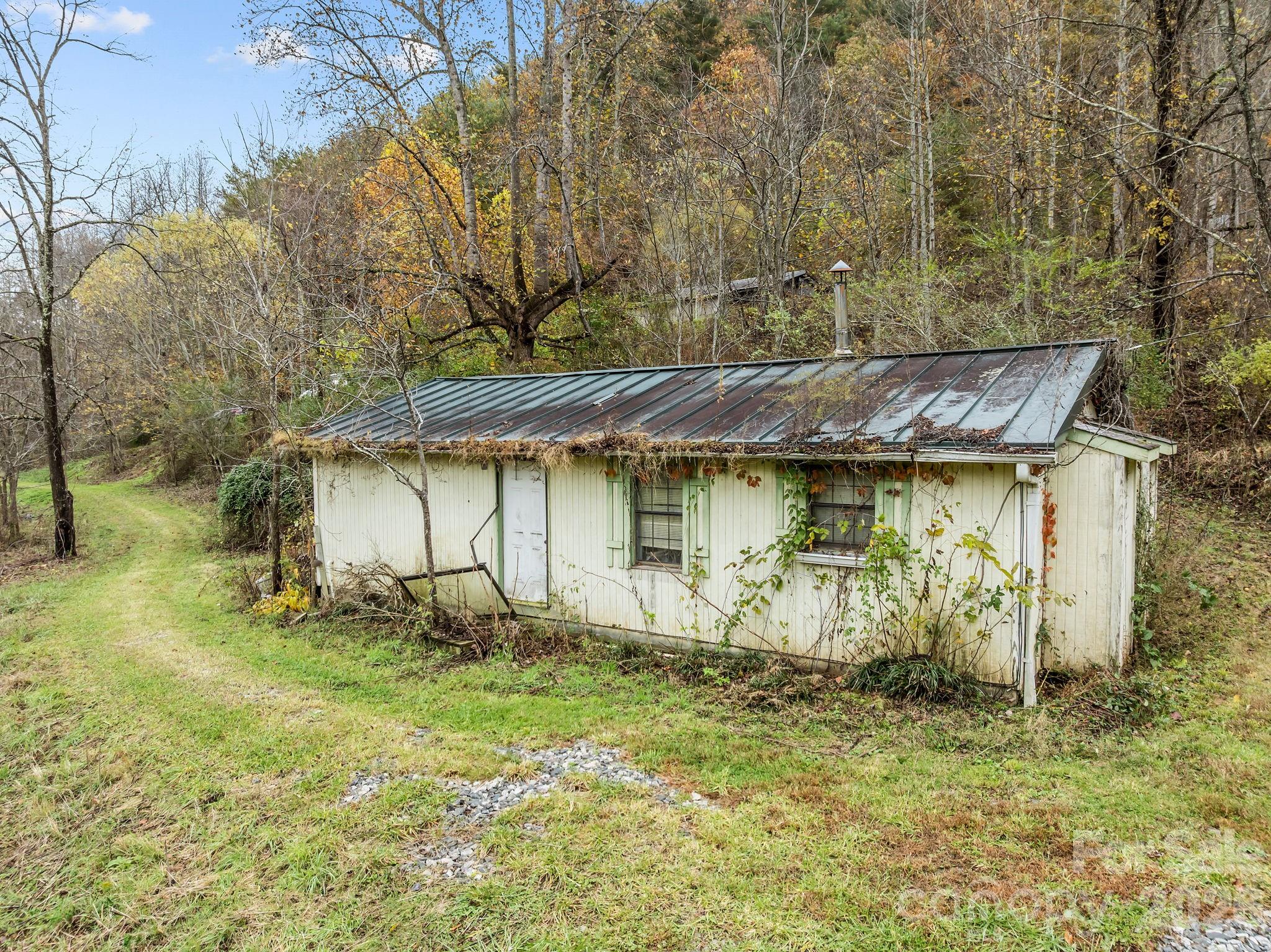Old residential dwelling - 3114 New Leicester Highway, Leicester