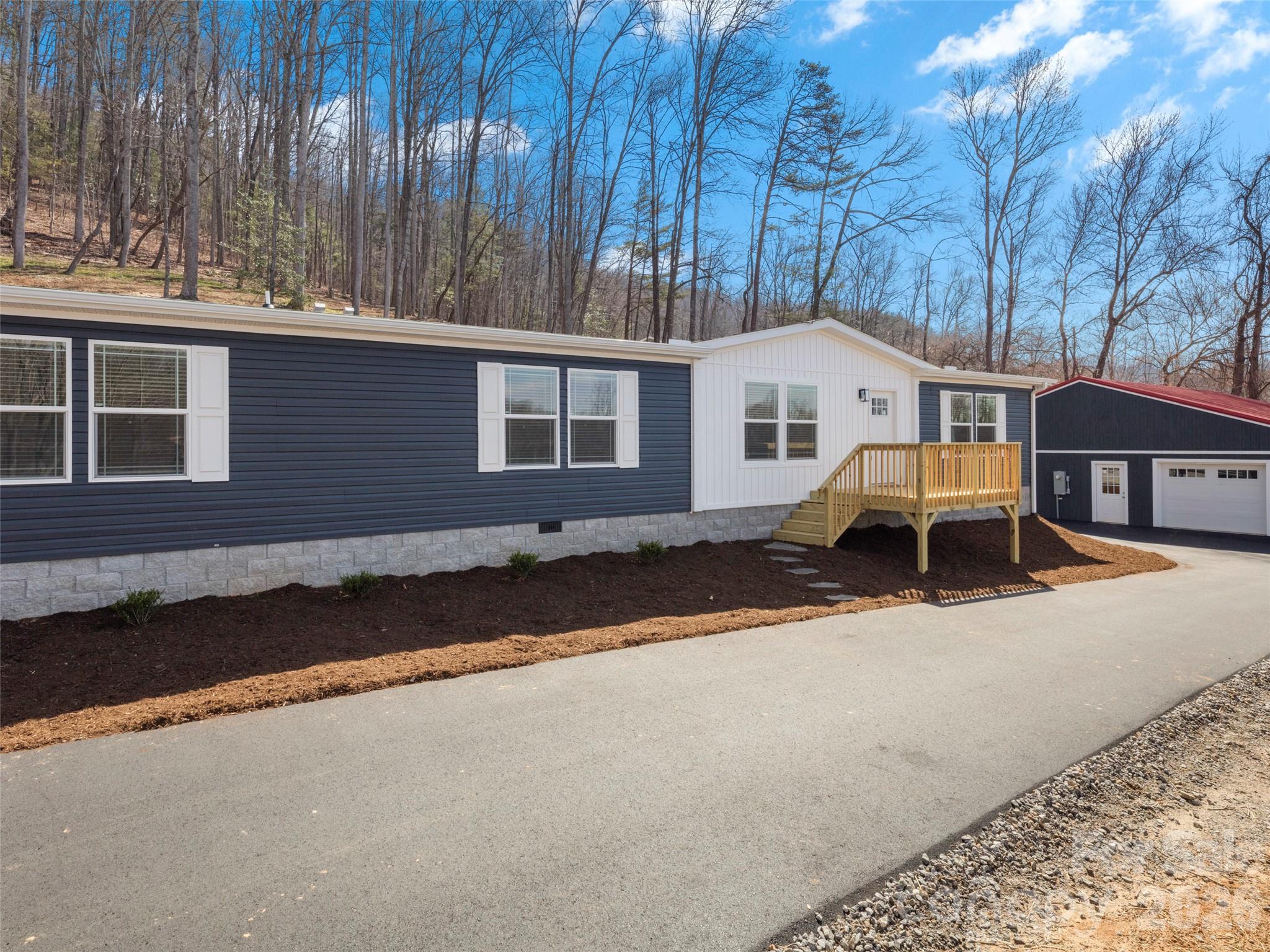502 & 512 Hutch Mountain Road
