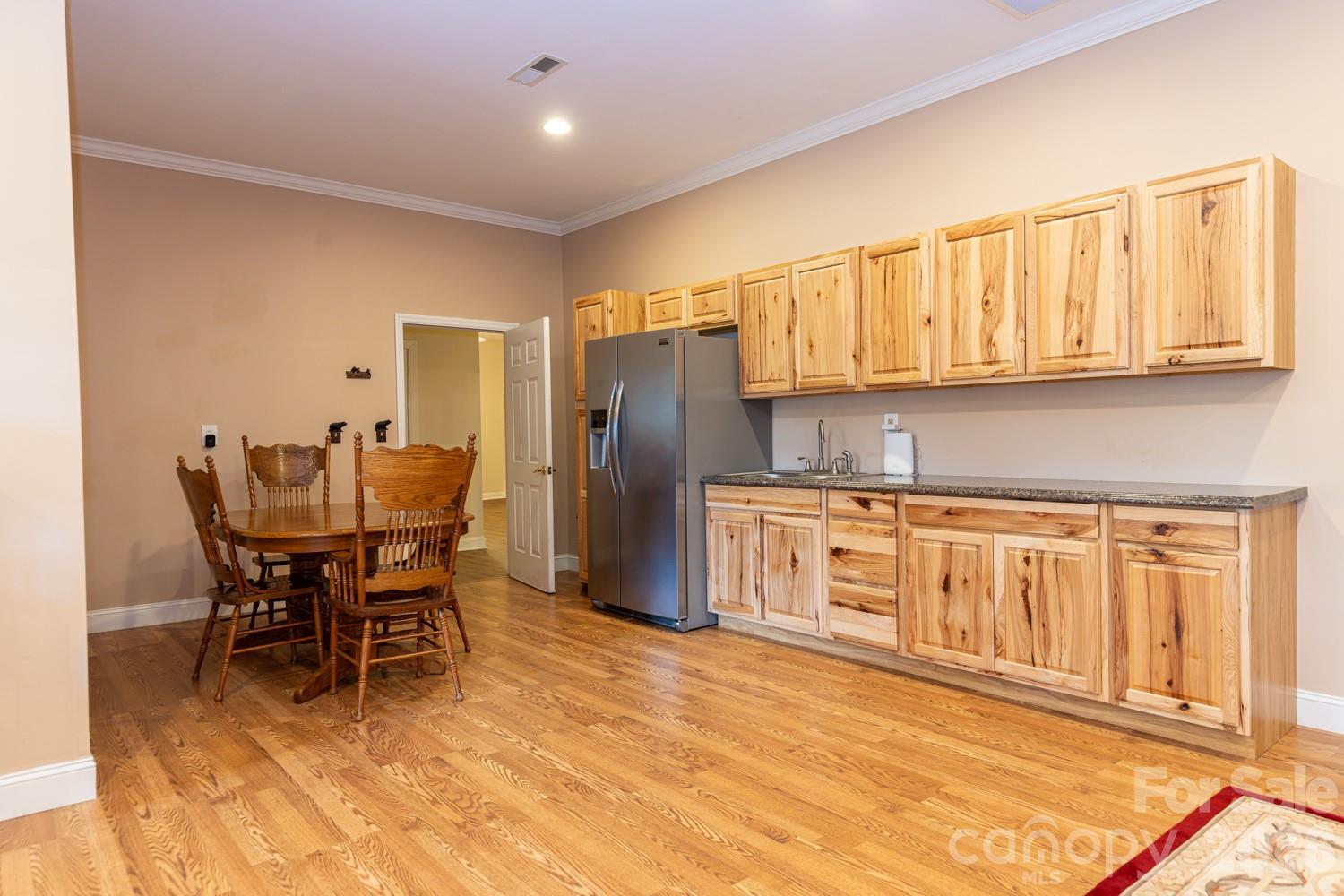 Basement kitchenette - 6 Grouse Terrace, Fairview