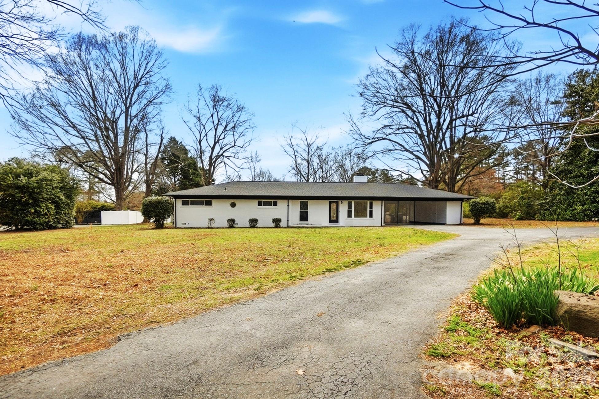 Forest Hills - 125 Forest Hills Drive, Monroe