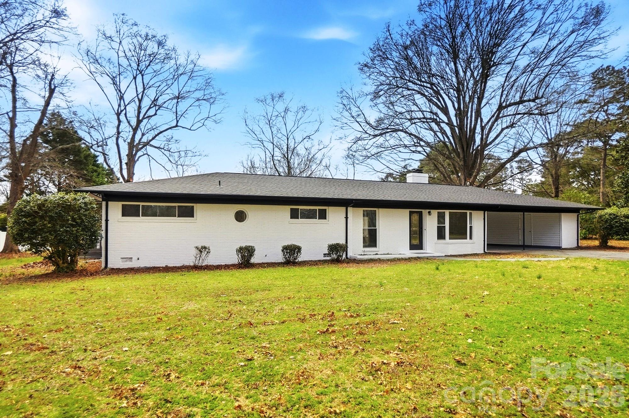 Welcome Home - 125 Forest Hills Drive, Monroe
