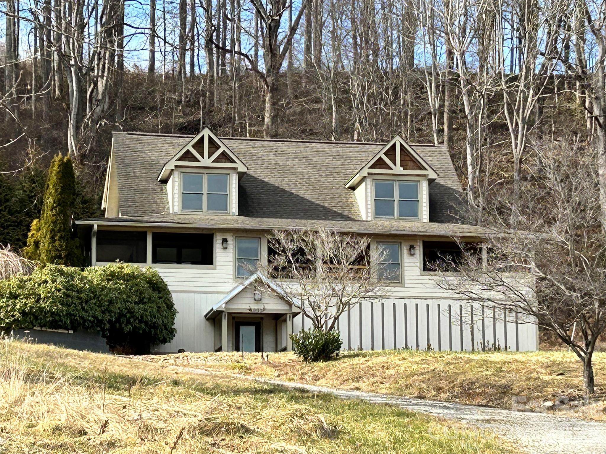 Single Family Residence at 330 Potts Drive, Waynesville, photo 2 of 48