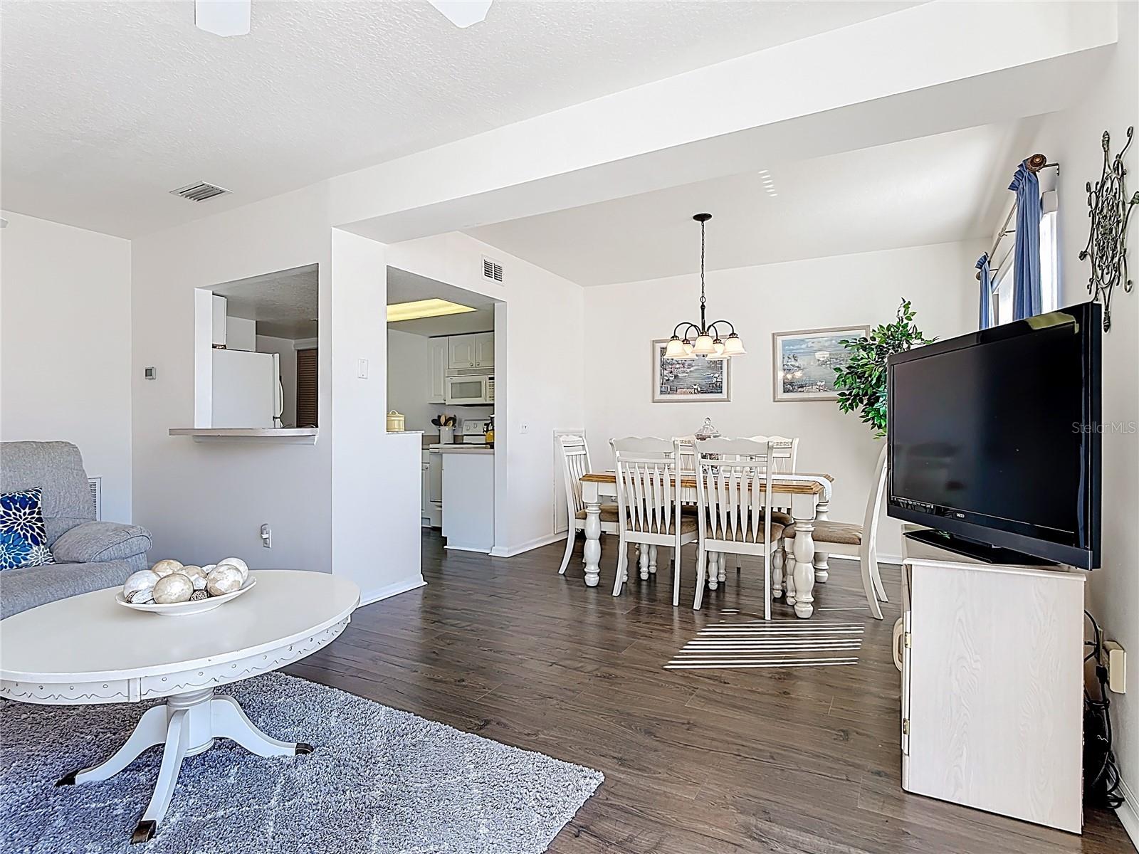 Townhouse at 565 ORCHID DR, DAVENPORT, photo 5 of 40