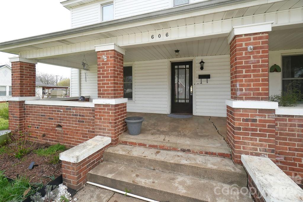 Single Family Residence at 606 Main Street, China Grove, photo 4 of 28