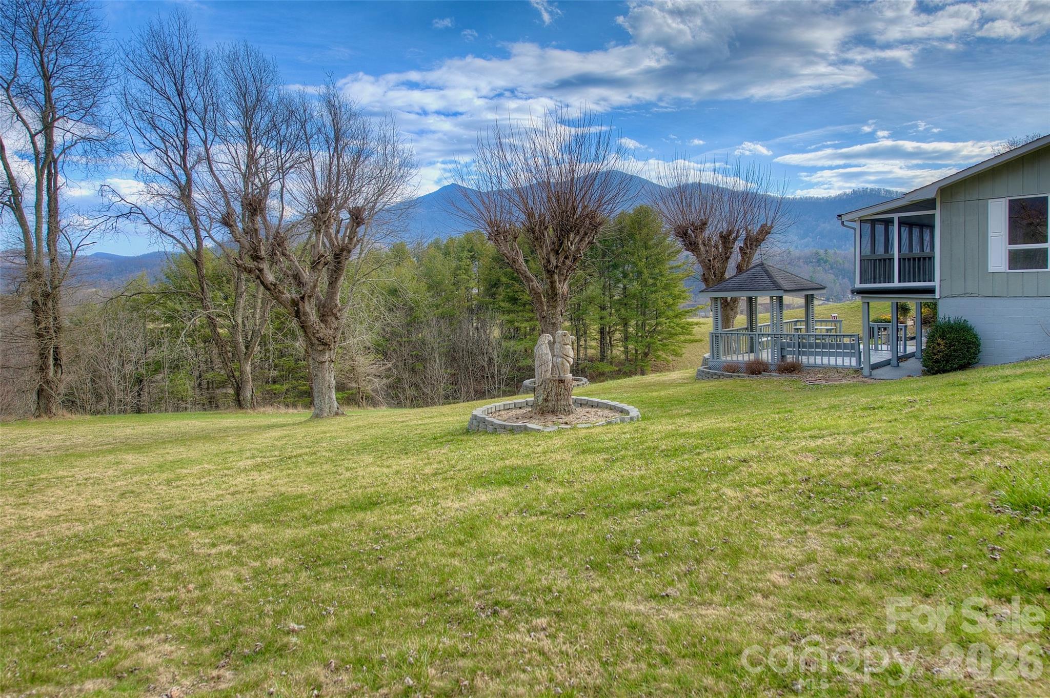 Single Family Residence at 220 Grand View Lane, Burnsville, photo 41 of 48