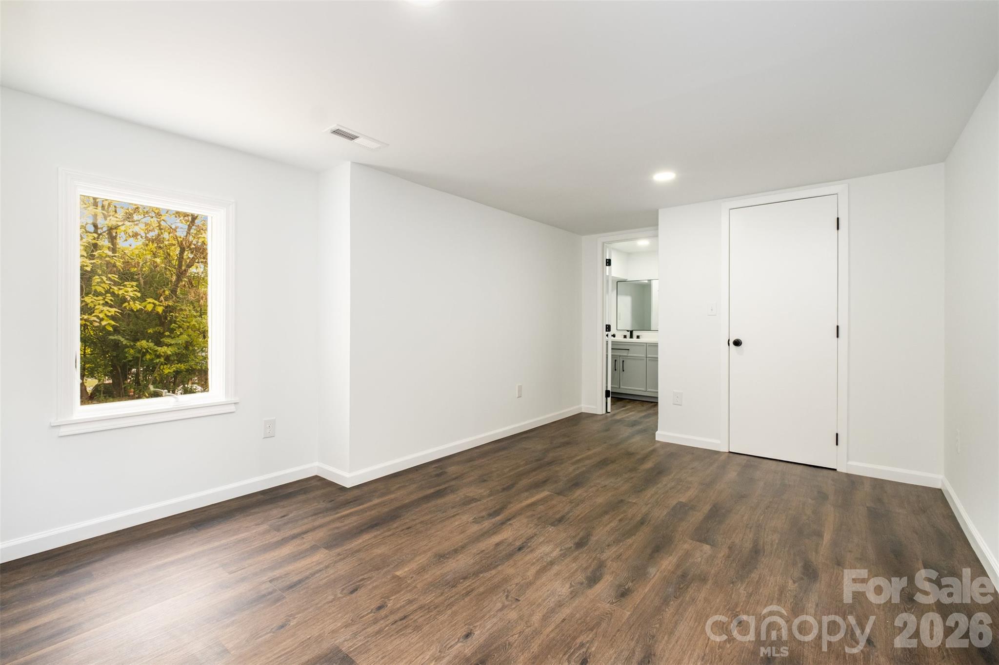 Single Family Residence at 503 Circle Drive E, Shelby, photo 18 of 25