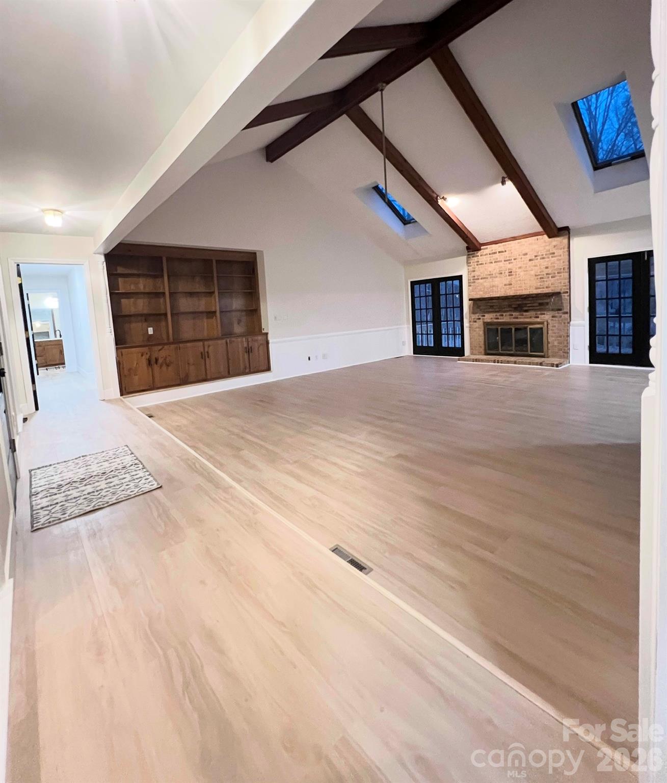 Single Family Residence at 7220 Timber Ridge Drive, Mint Hill, photo 3 of 34