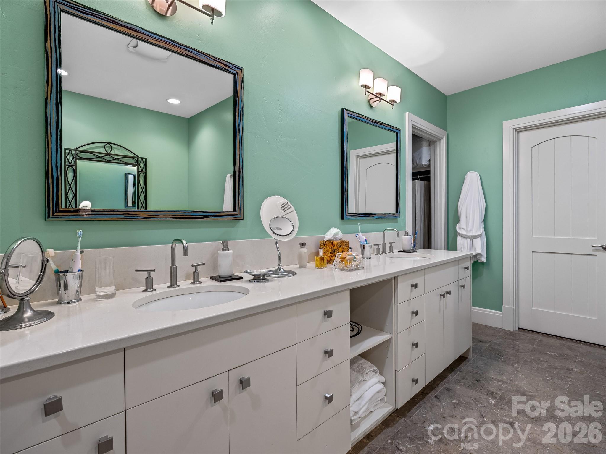 Townhouse at 22 Foxbridge Way, Arden, photo 18 of 40