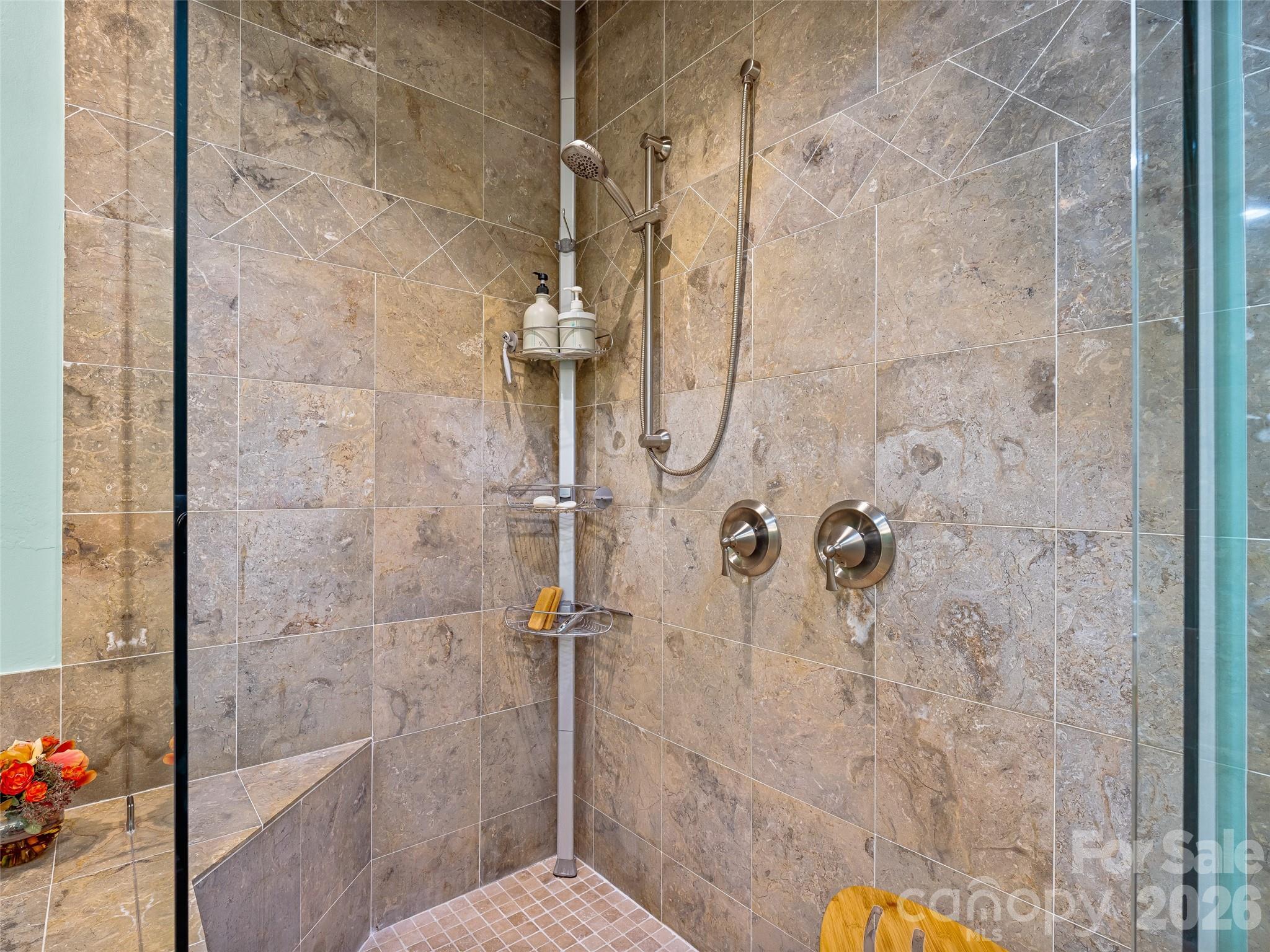 Townhouse at 22 Foxbridge Way, Arden, photo 19 of 40