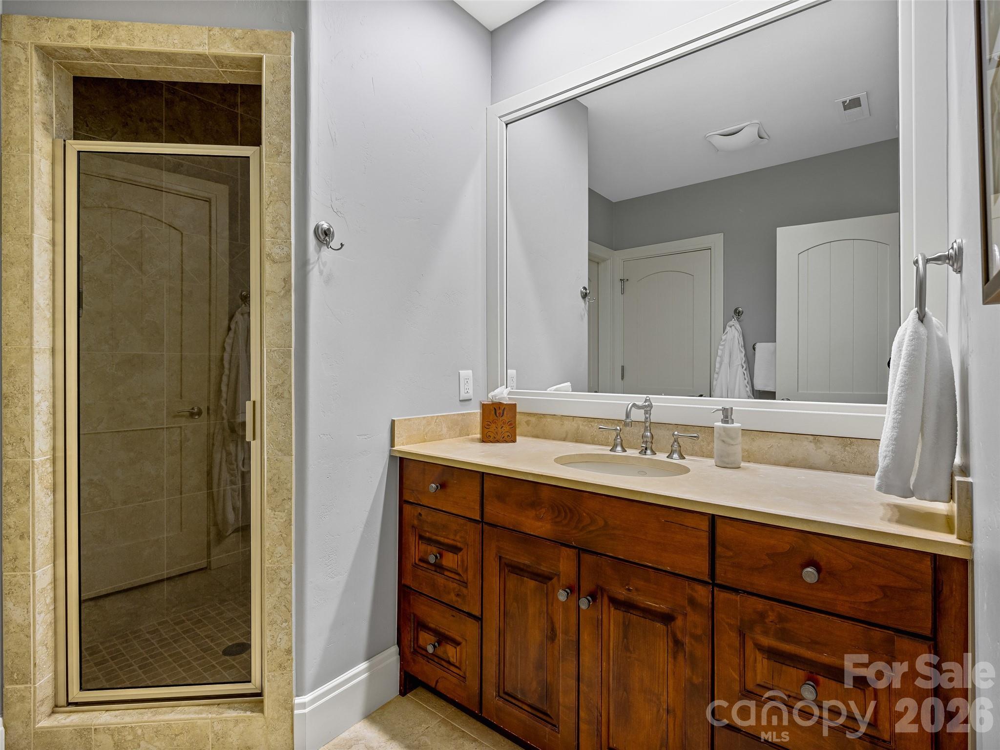 Townhouse at 22 Foxbridge Way, Arden, photo 27 of 40