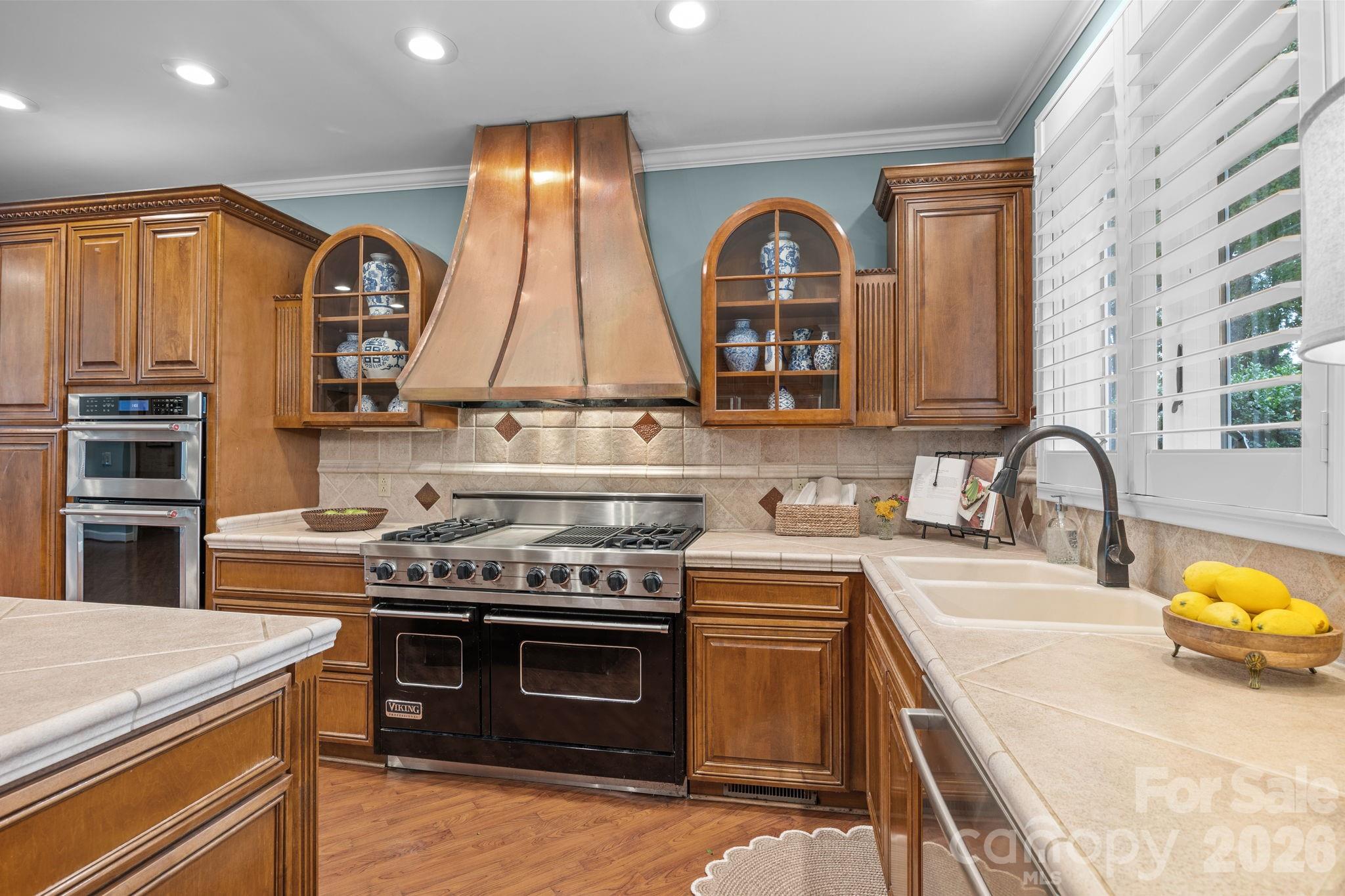 Single Family Residence at 1890 Yacht Club Drive, Denver, photo 12 of 32