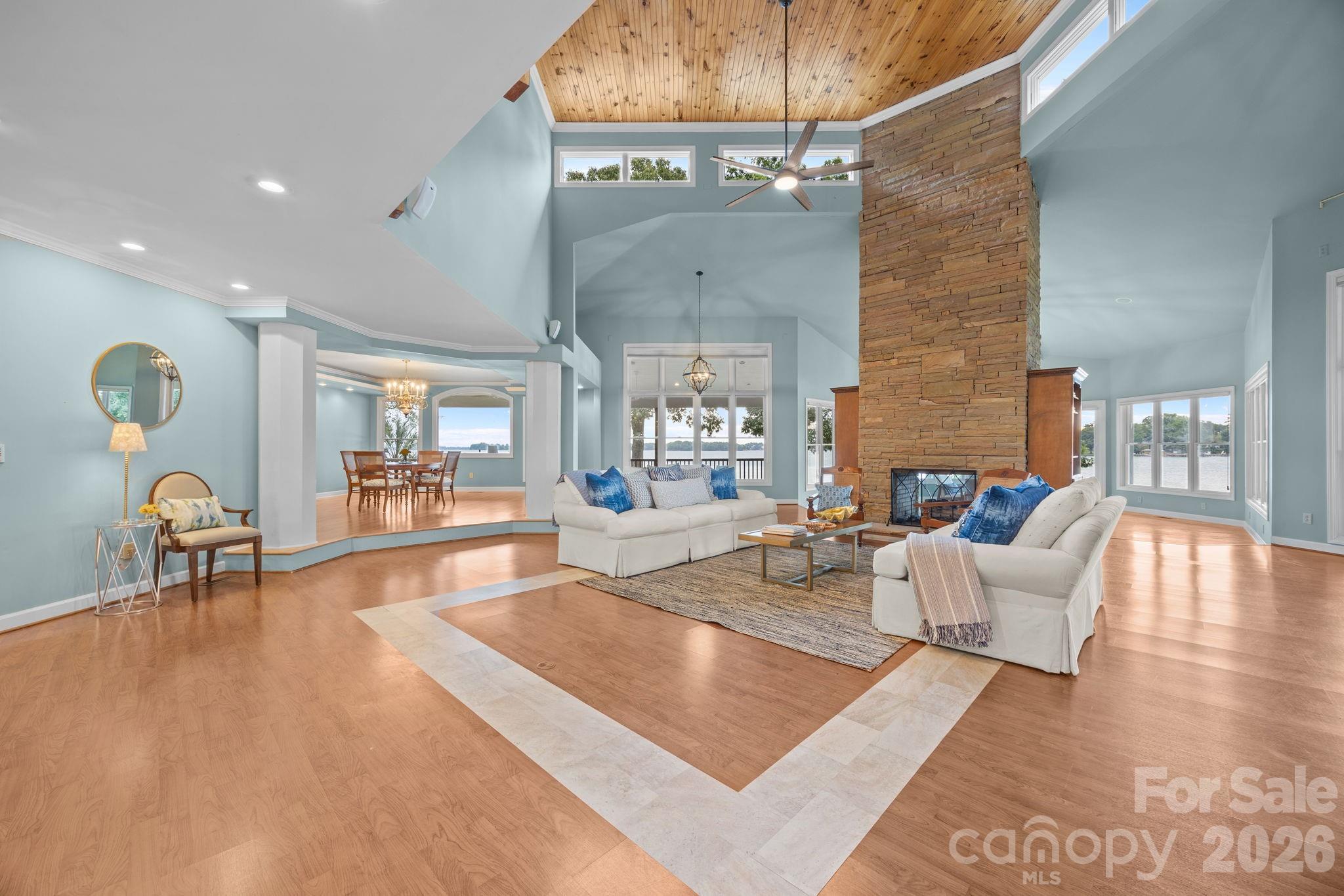 Single Family Residence at 1890 Yacht Club Drive, Denver, photo 13 of 32