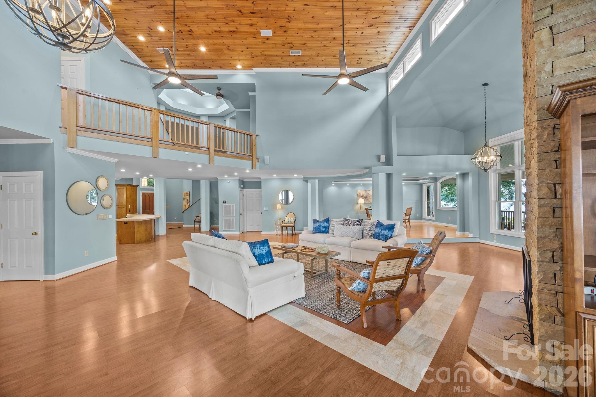 Single Family Residence at 1890 Yacht Club Drive, Denver, photo 16 of 32