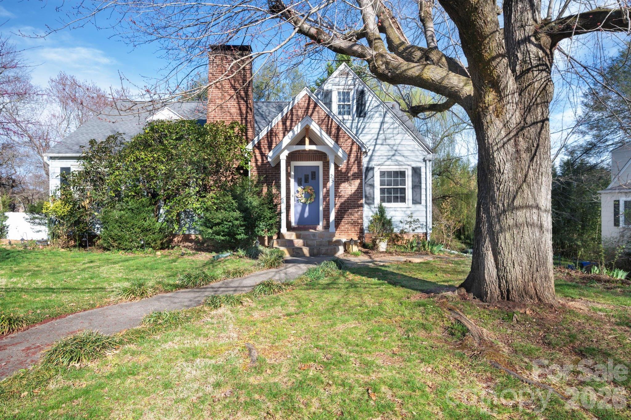 Single Family Residence at 25 Bear Creek Road, Asheville