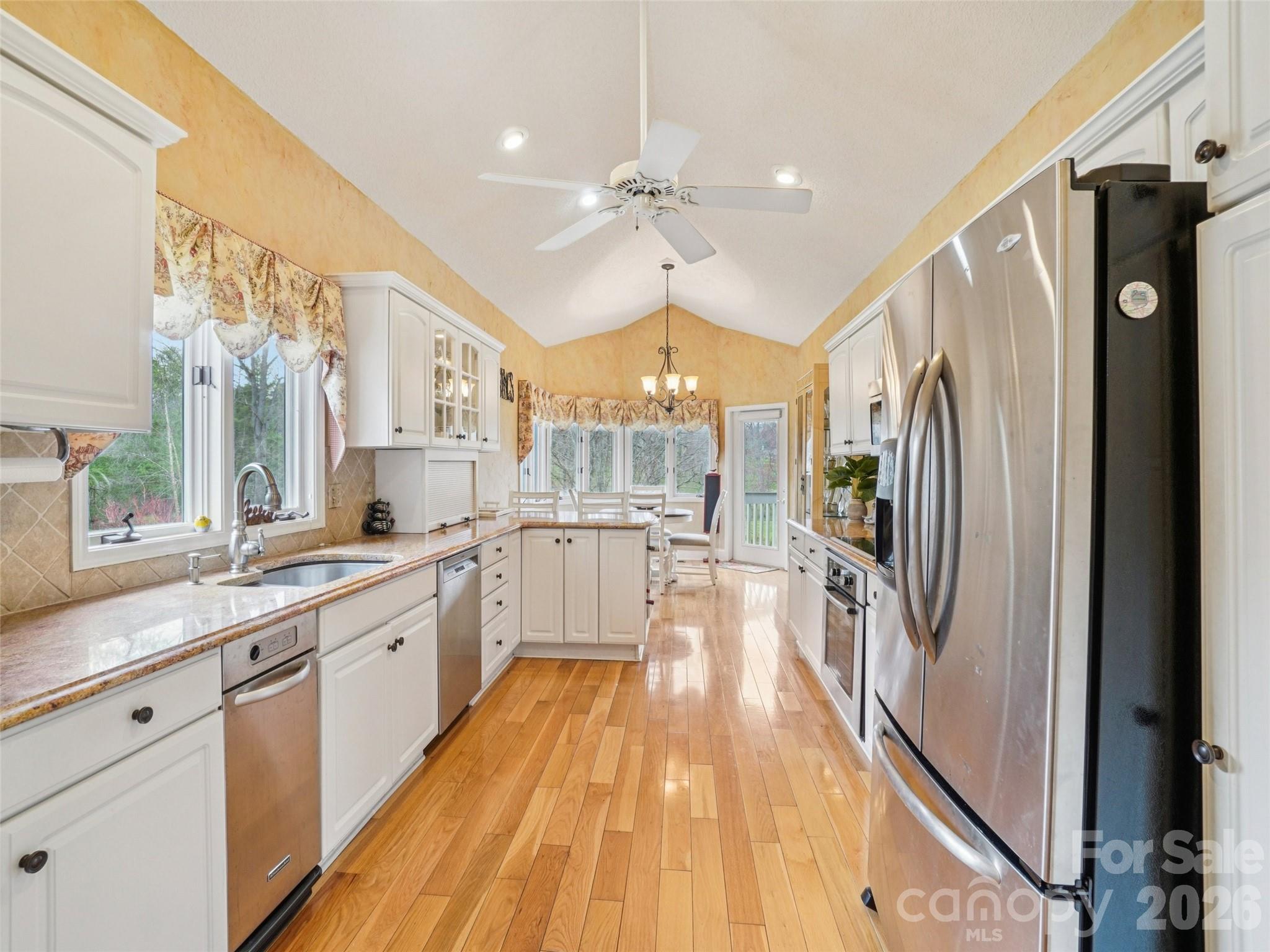 Single Family Residence at 38 Highland Pointe Drive, Weaverville, photo 12 of 45